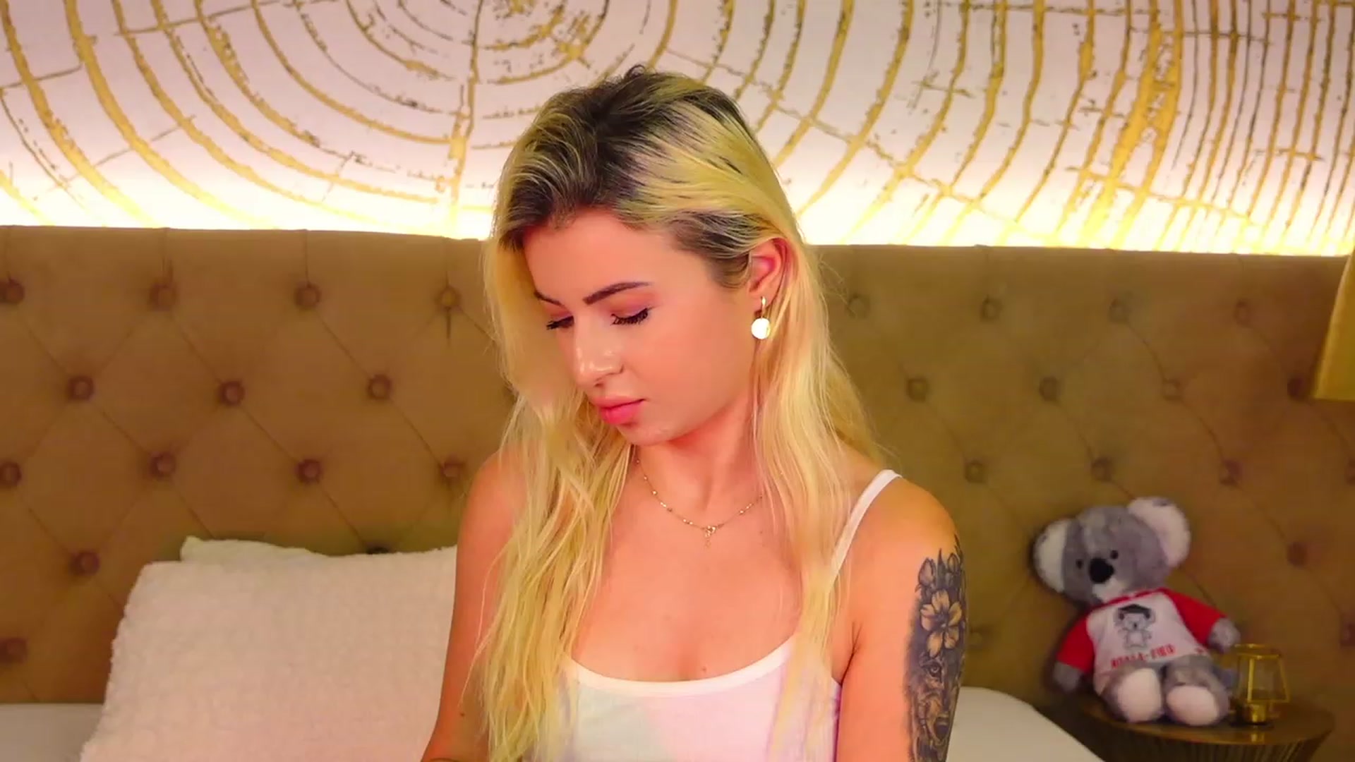 Gallery image thumbnail from SelenaBell's myfreecams stream on, 08/24/2023, 11:16 image 9 of 20