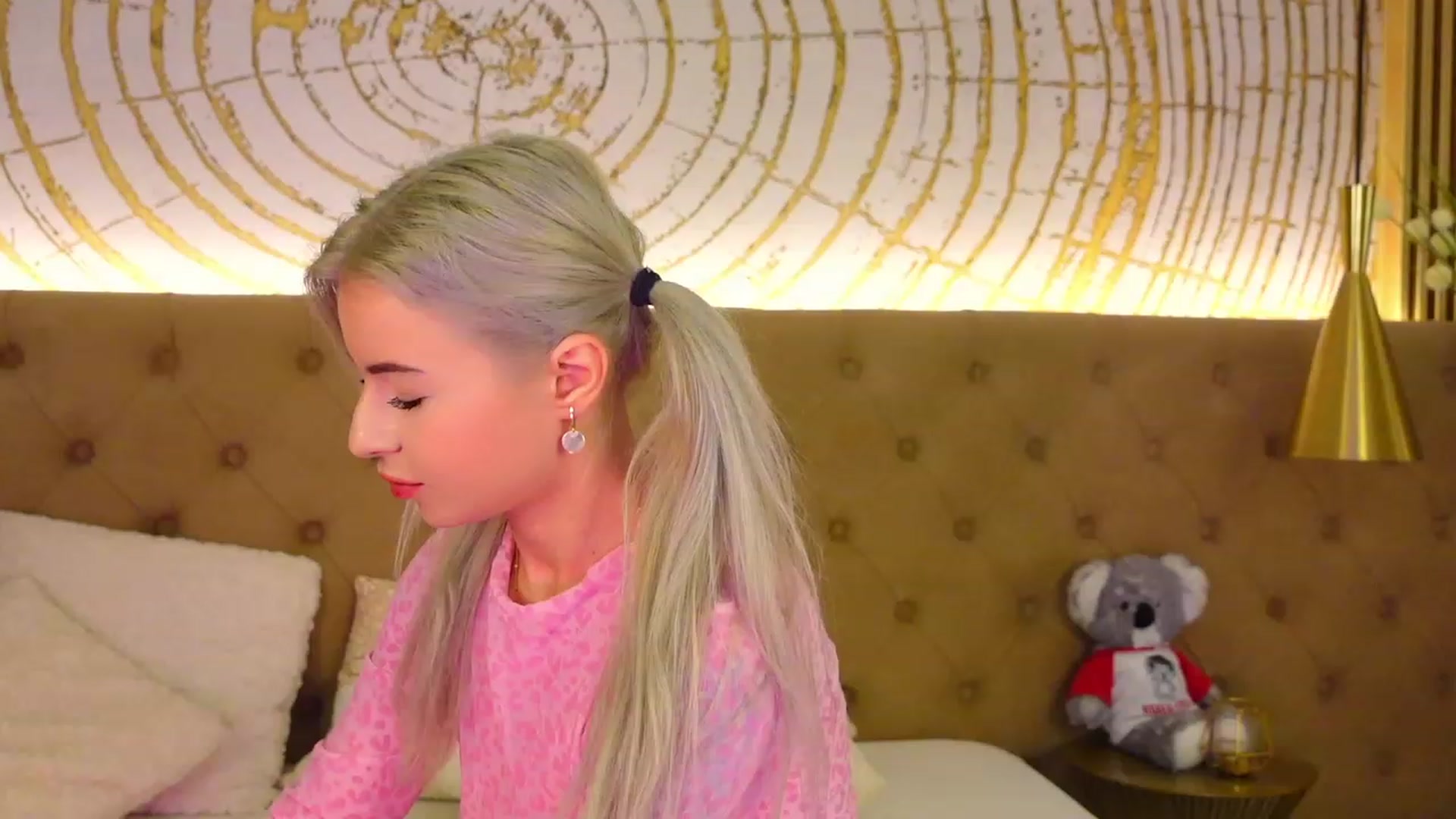 Gallery image thumbnail from SelenaBell's myfreecams stream on, 08/29/2023, 10:08 image 9 of 20
