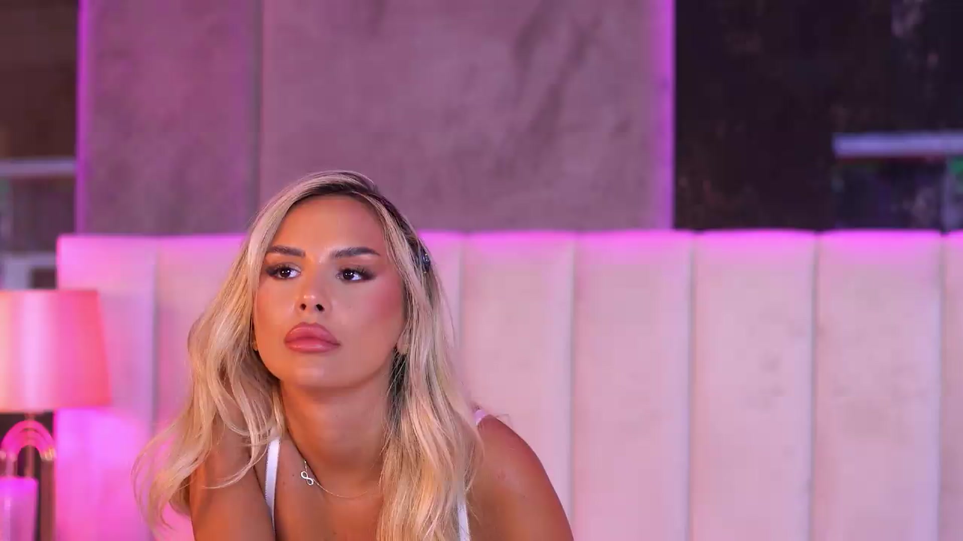 Gallery image thumbnail from SelenaDavies's myfreecams stream on, 07/26/2026, 11:58 image 12 of 20