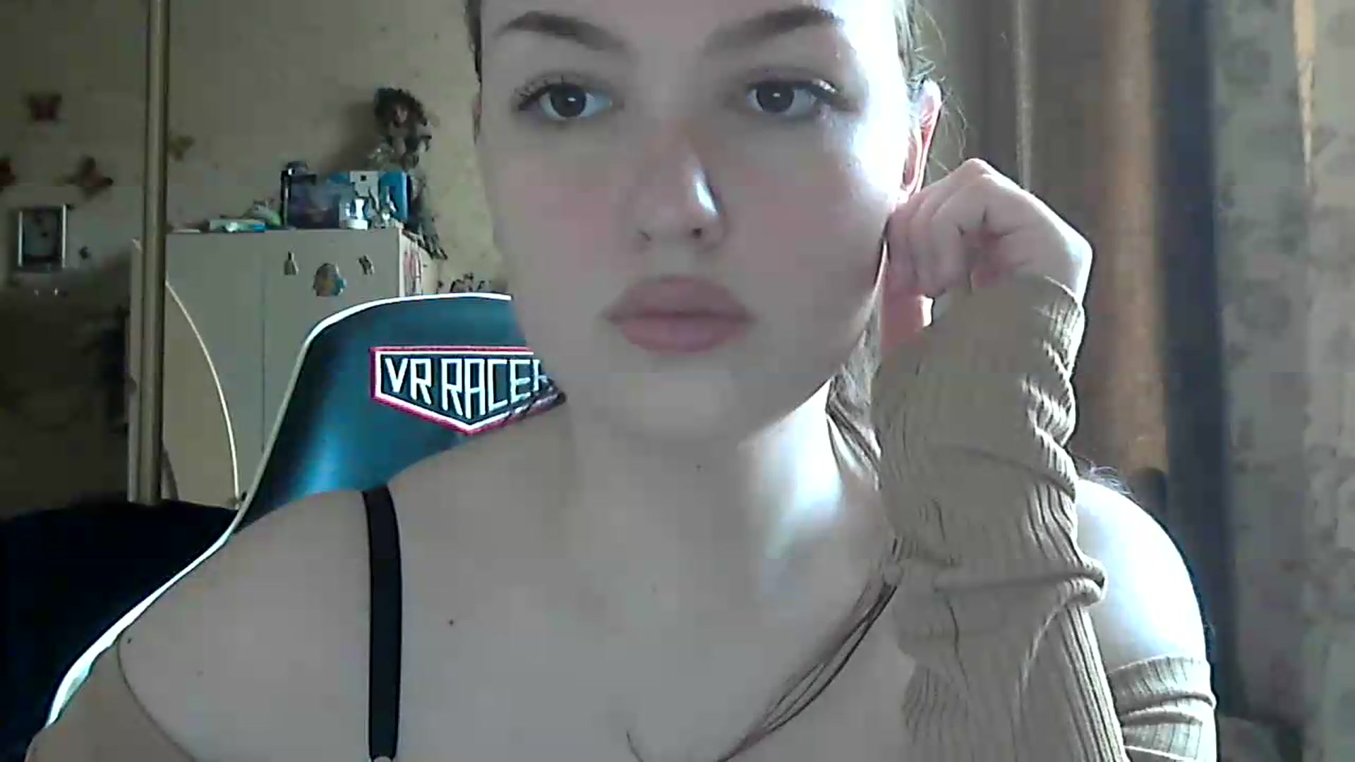 Gallery image thumbnail from SelenaKiss's myfreecams stream on, 05/21/2026, 15:00 image 16 of 20