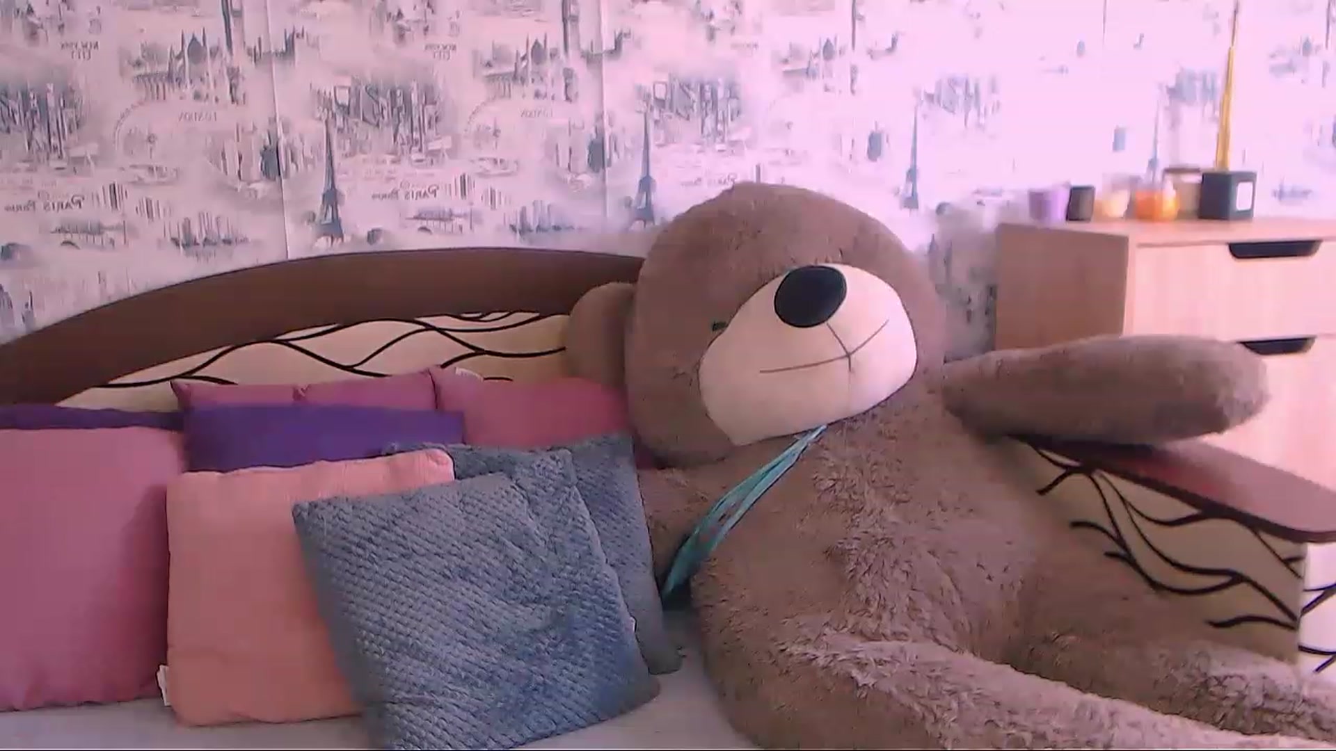 Gallery image thumbnail from SelenaLo's myfreecams stream on, 05/18/2023, 09:57 image 7 of 20