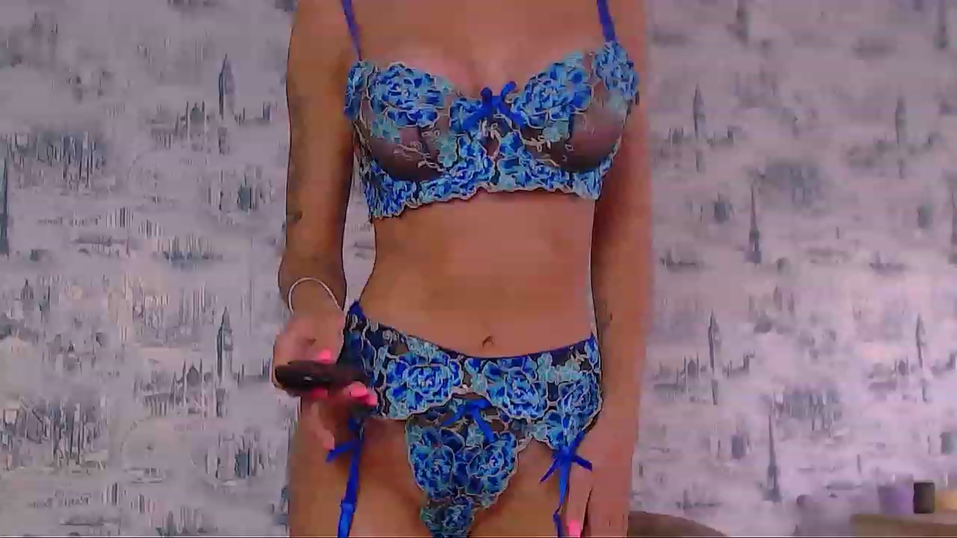 Gallery image thumbnail from SelenaLo's myfreecams stream on, 06/14/2023, 10:47 image 8 of 20