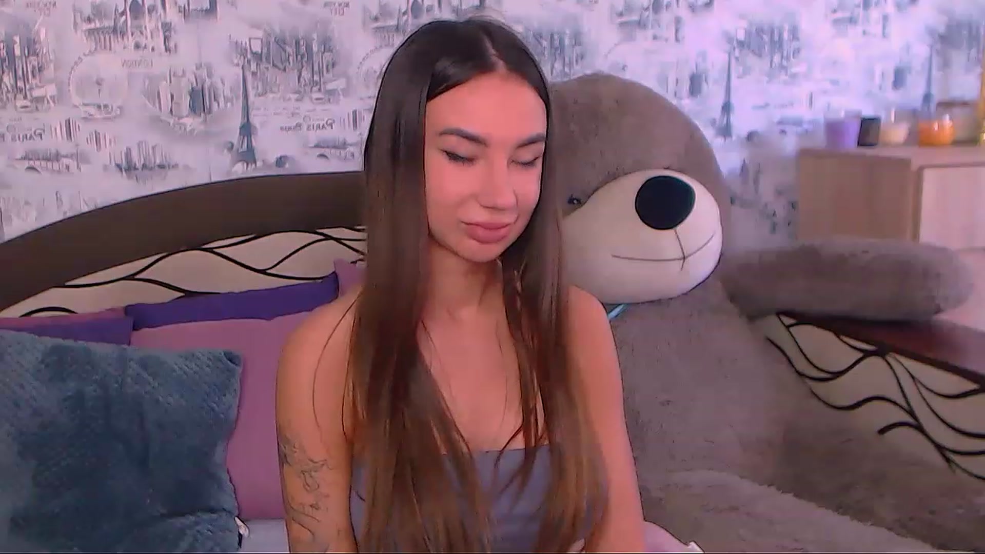 Gallery image thumbnail from SelenaLo's myfreecams stream on, 06/19/2023, 08:49 image 9 of 20