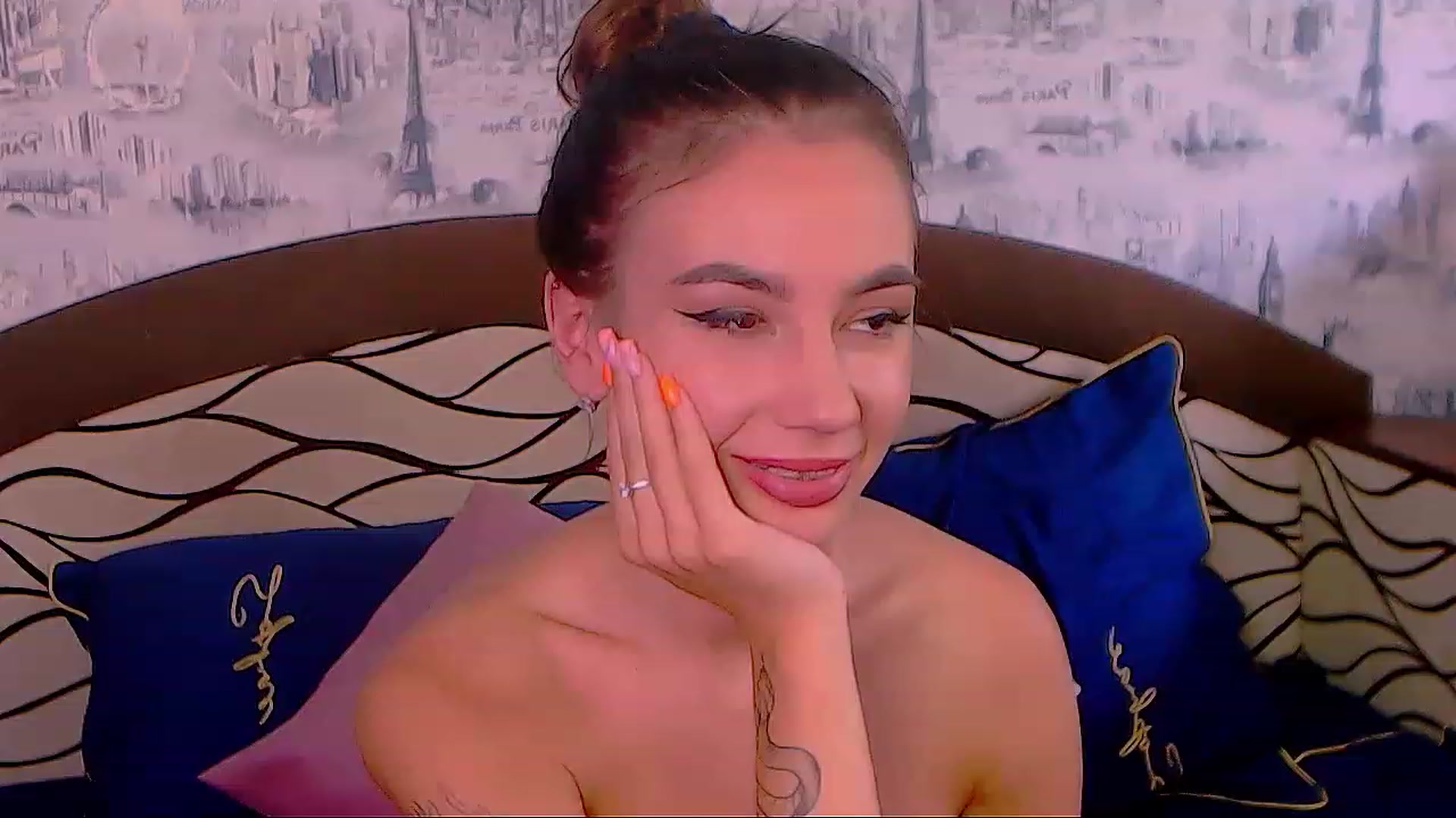Gallery image thumbnail from SelenaLo's myfreecams stream on, 08/05/2023, 11:57 image 11 of 20