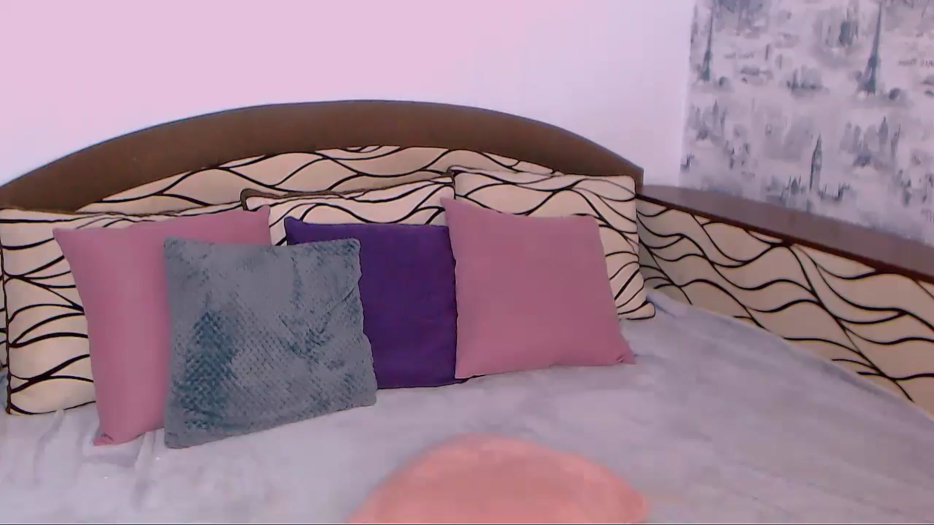 Gallery image thumbnail from SelenaLo's myfreecams stream on, 09/27/2023, 13:23 image 11 of 20