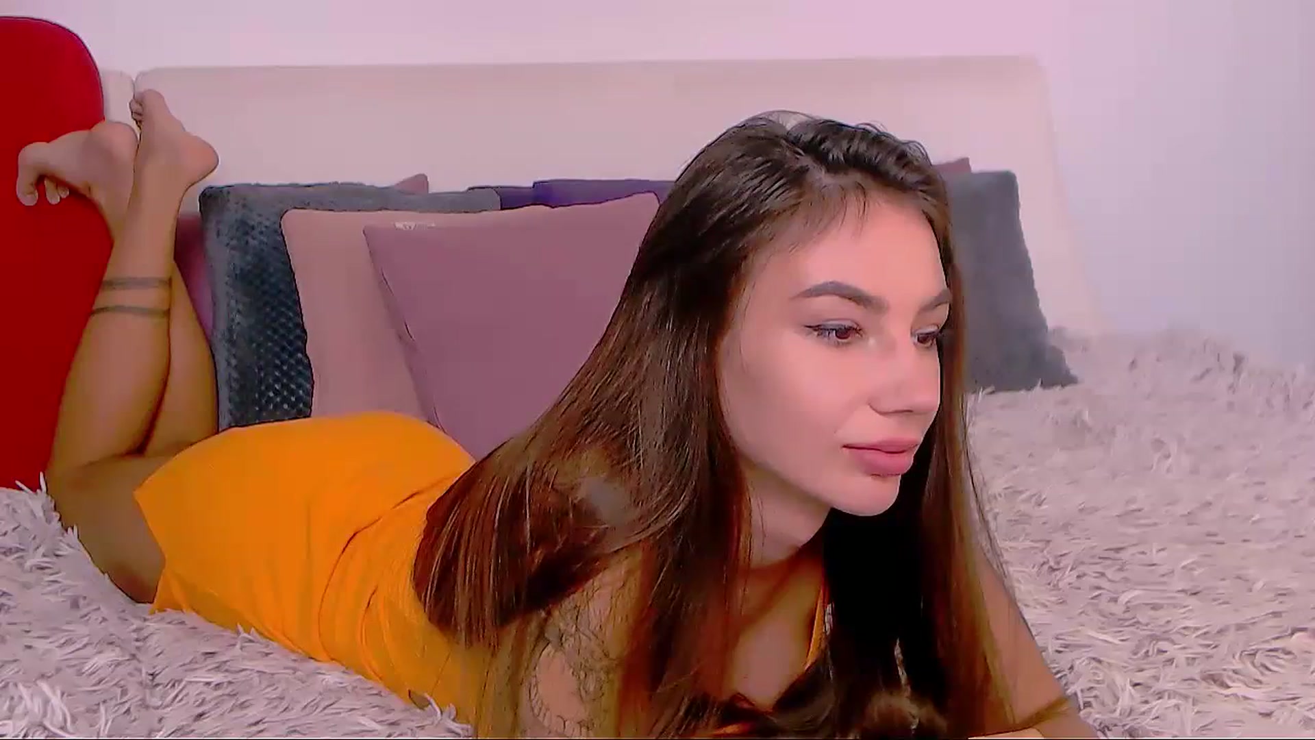 Gallery image thumbnail from SelenaLo's myfreecams stream on, 10/17/2023, 13:11 image 12 of 20