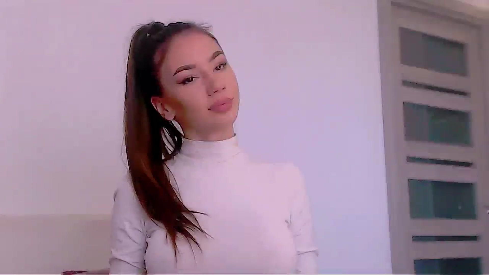 Gallery image thumbnail from SelenaLo's myfreecams stream on, 11/07/2023, 10:25 image 8 of 20