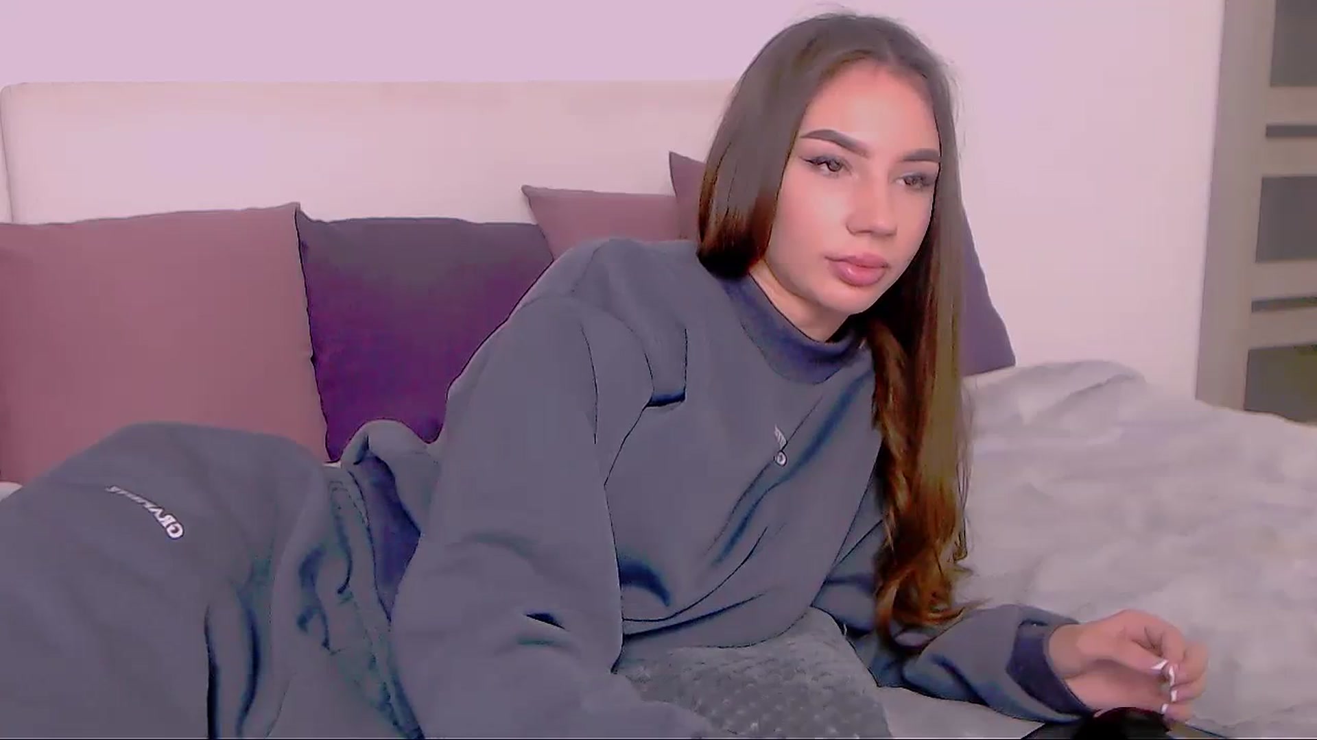 Gallery image thumbnail from SelenaLo's myfreecams stream on, 11/11/2023, 09:37 image 13 of 20
