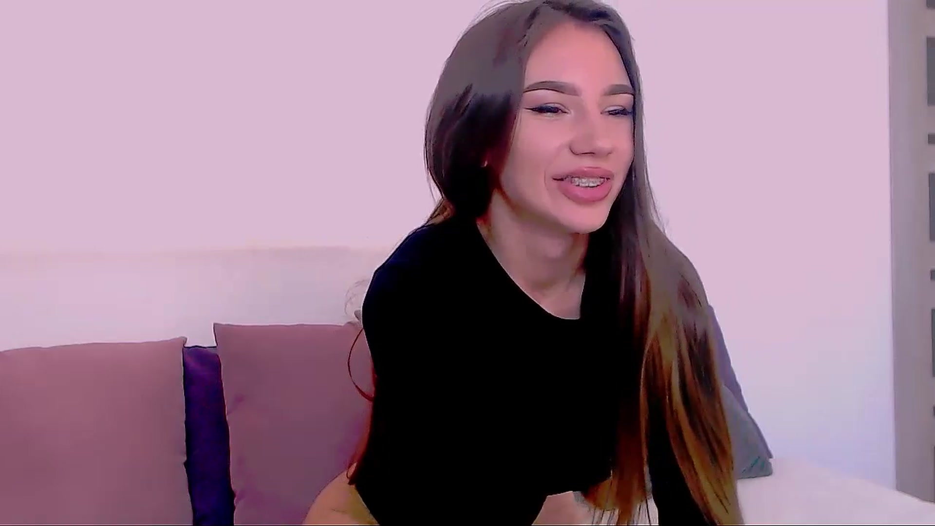 Gallery image thumbnail from SelenaLo's myfreecams stream on, 11/13/2023, 07:22 image 12 of 20