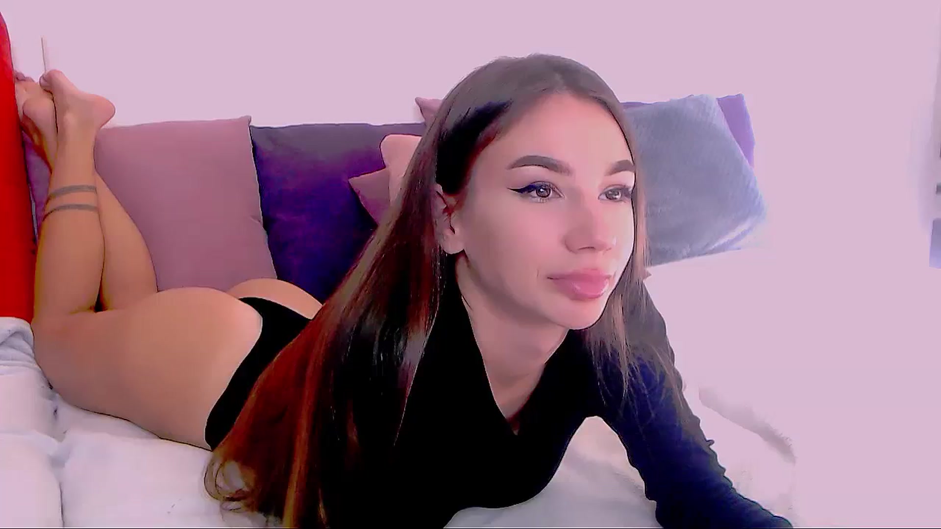Gallery image thumbnail from SelenaLo's myfreecams stream on, 11/13/2023, 10:34 image 1 of 20