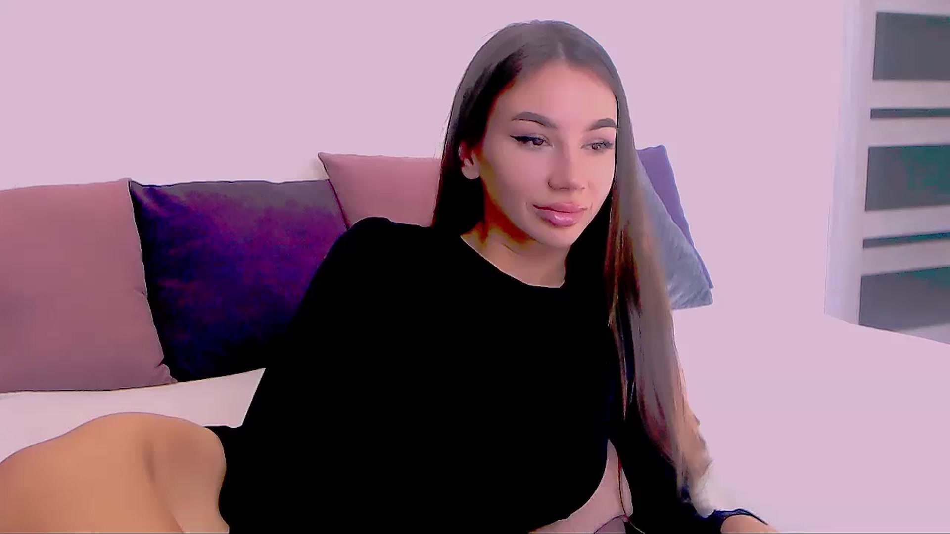 Gallery image thumbnail from SelenaLo's myfreecams stream on, 11/13/2023, 10:34 image 19 of 20