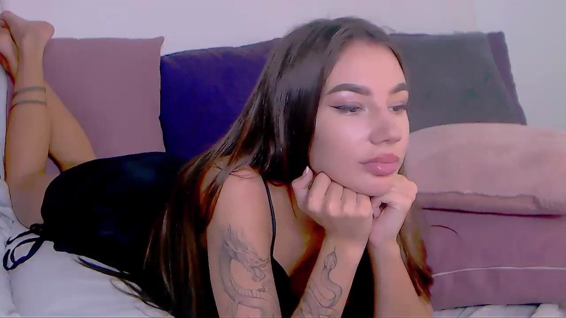 Gallery image thumbnail from SelenaLo's myfreecams stream on, 11/14/2023, 10:03 image 2 of 20