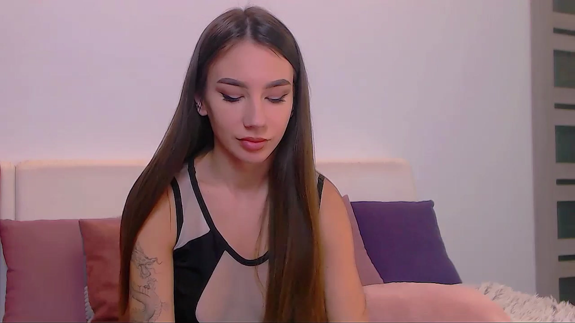 Gallery image thumbnail from SelenaLo's myfreecams stream on, 11/29/2023, 12:04 image 6 of 20