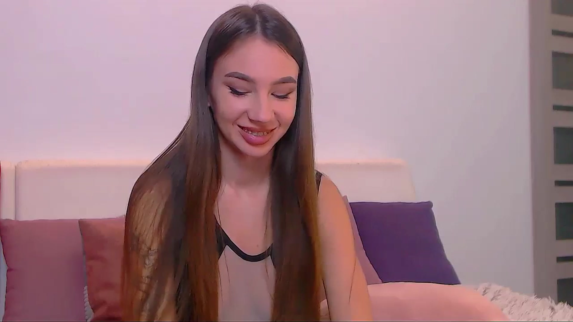 Gallery image thumbnail from SelenaLo's myfreecams stream on, 11/29/2023, 12:04 image 17 of 20
