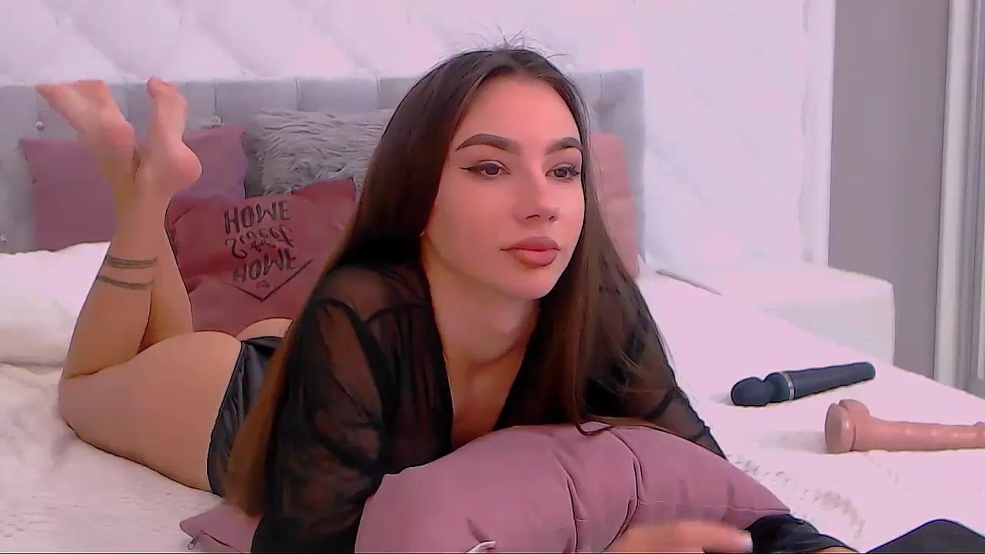 Gallery image thumbnail from SelenaLo's myfreecams stream on, 01/04/2024, 11:10 image 20 of 20