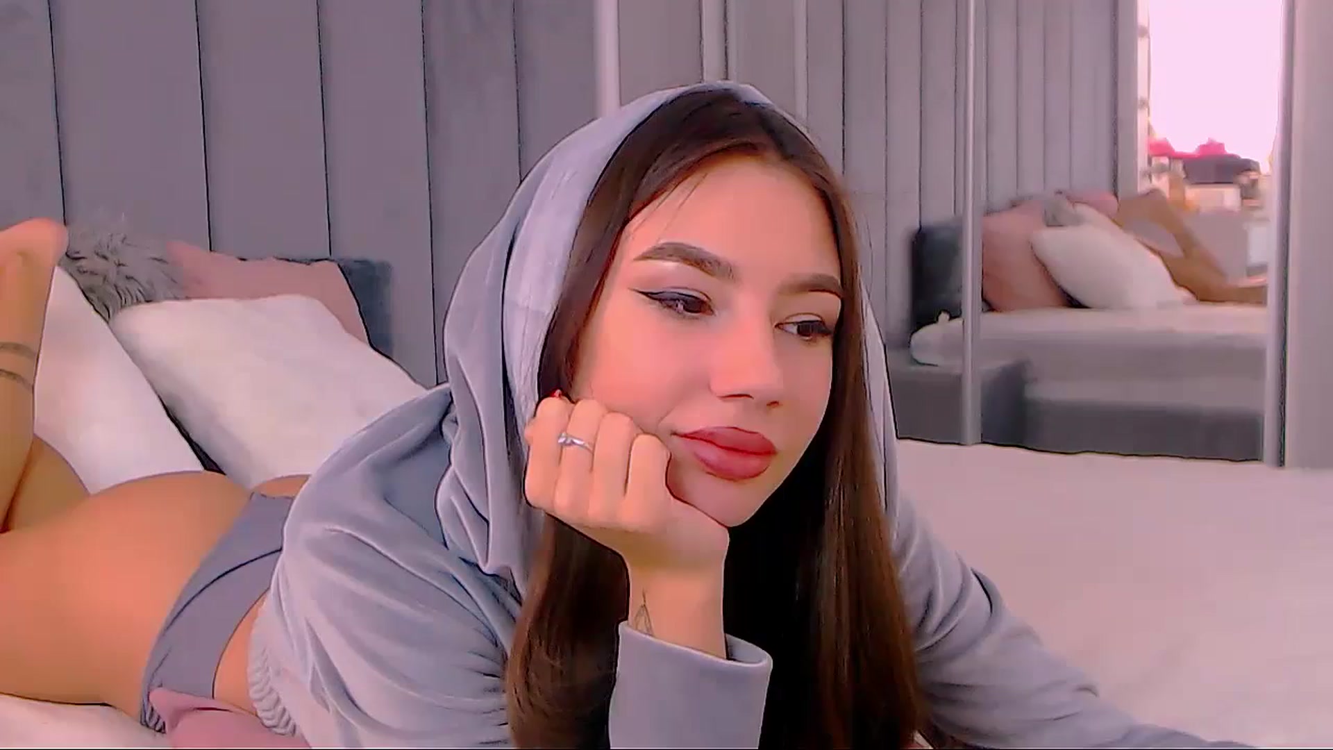 Gallery image thumbnail from SelenaLo's myfreecams stream on, 02/23/2024, 12:15 image 4 of 20