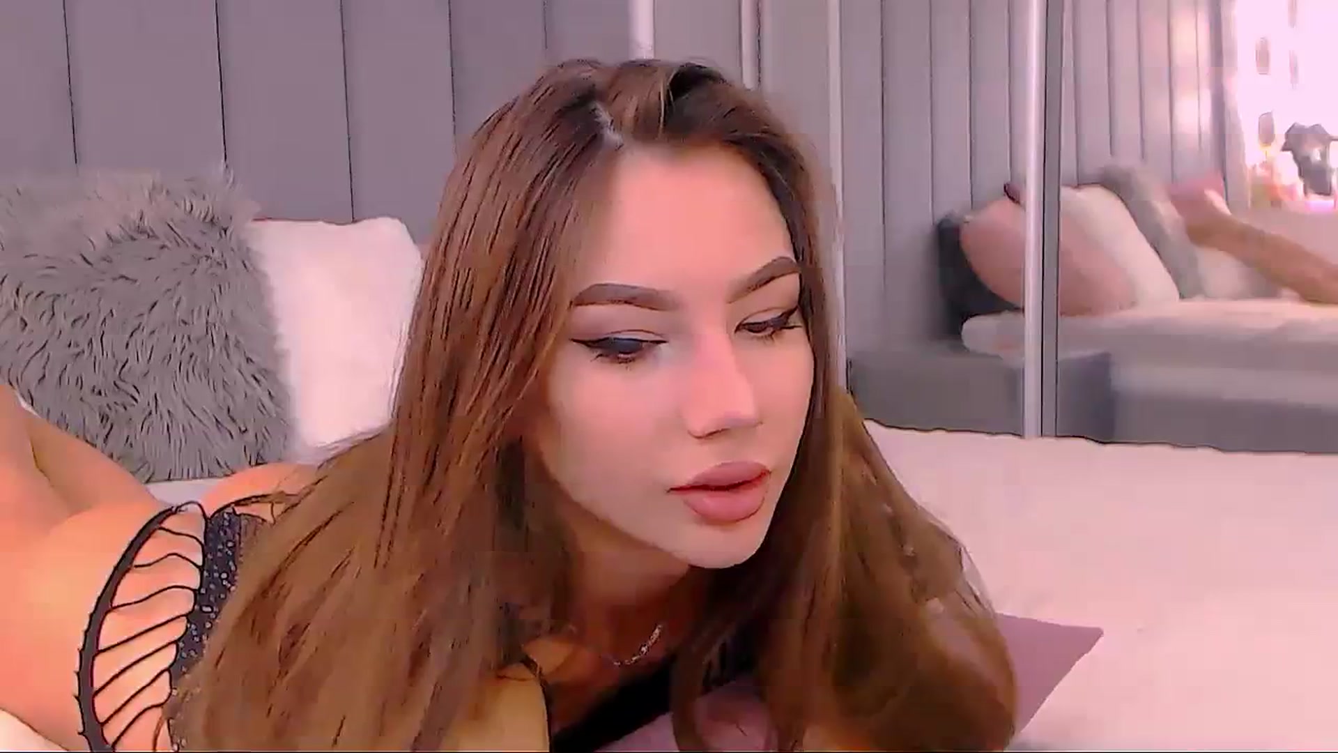 Gallery image thumbnail from SelenaLo's myfreecams stream on, 03/18/2024, 07:02 image 15 of 20