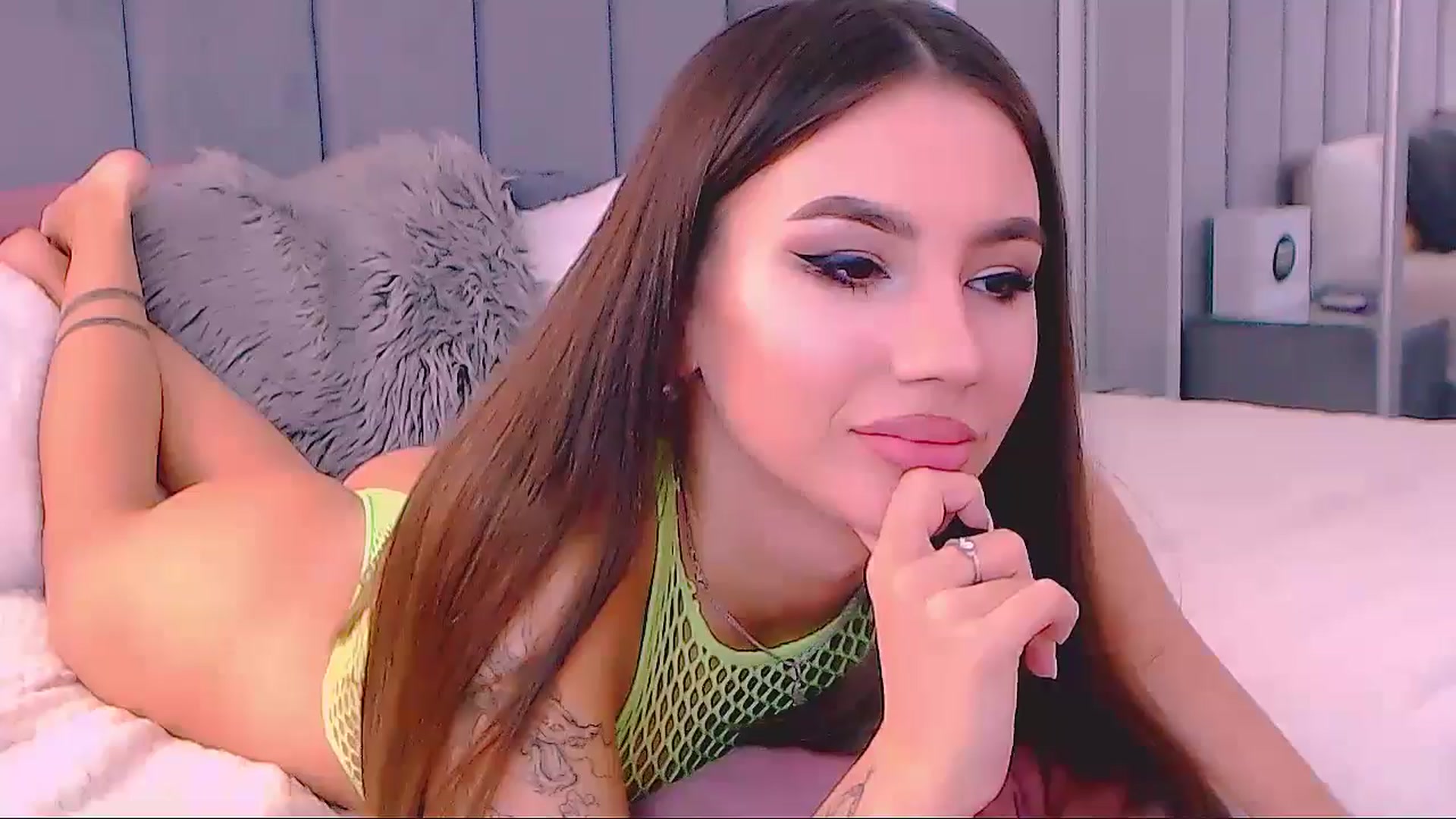 Gallery image thumbnail from SelenaLo's myfreecams stream on, 04/29/2024, 08:26 image 2 of 20