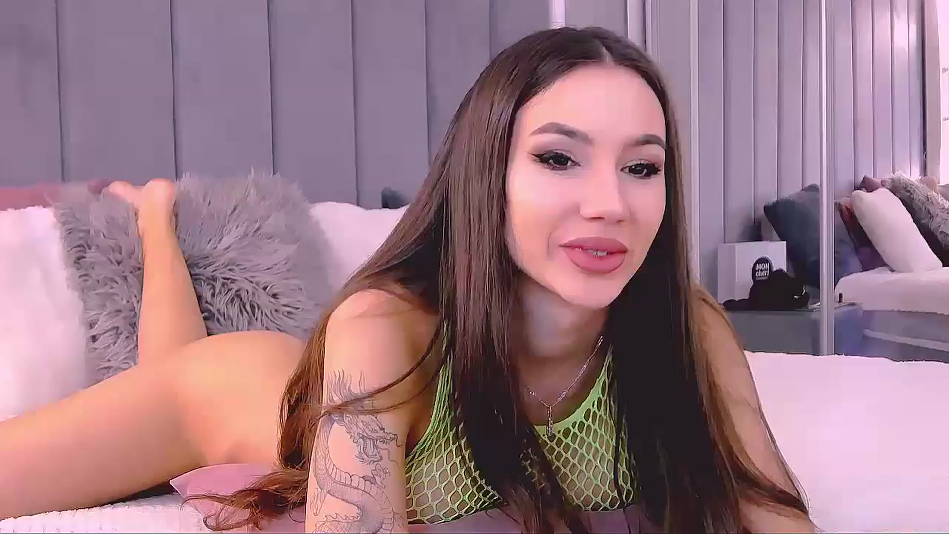 Gallery image thumbnail from SelenaLo's myfreecams stream on, 05/09/2024, 07:13 image 17 of 20
