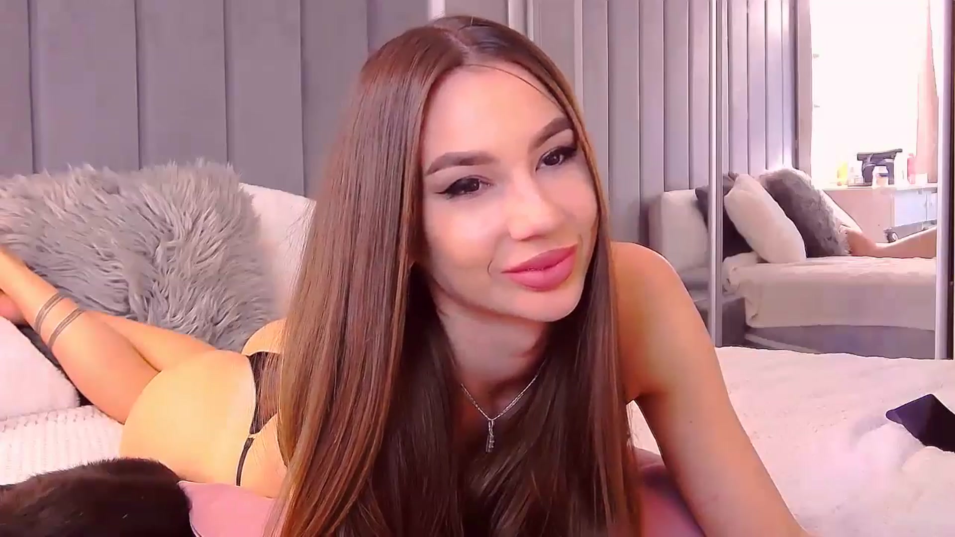 Gallery image thumbnail from SelenaLo's myfreecams stream on, 05/17/2024, 09:47 image 19 of 20