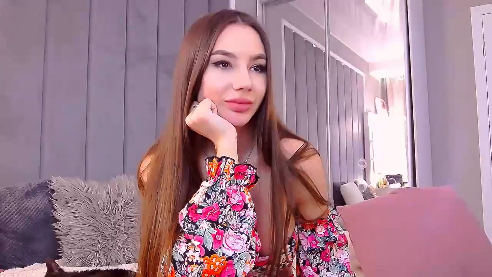Gallery image thumbnail from SelenaLo's myfreecams stream on, 05/20/2024, 11:50 image 19 of 20