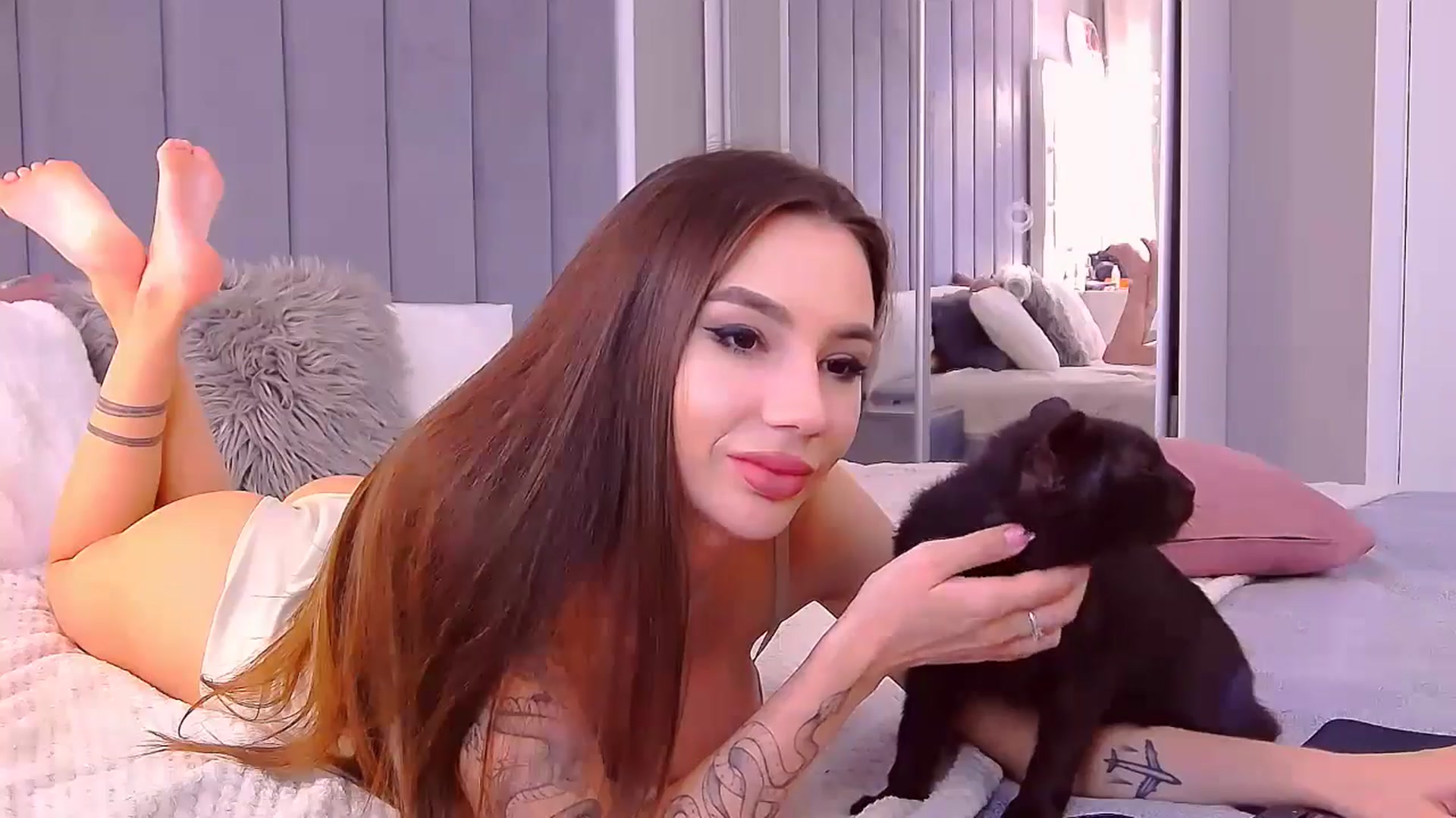 Gallery image thumbnail from SelenaLo's myfreecams stream on, 05/22/2024, 09:58 image 12 of 20