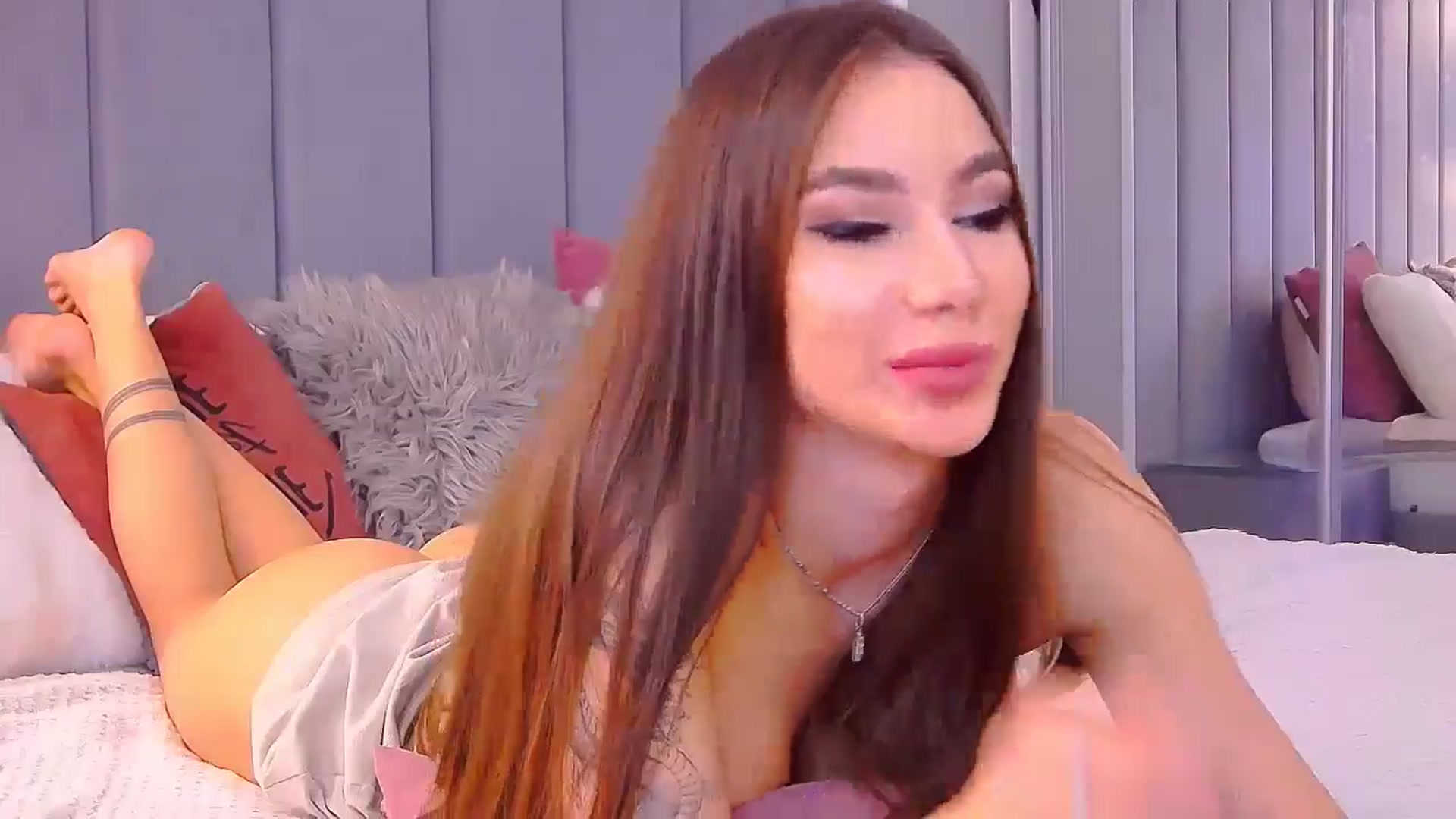 Gallery image thumbnail from SelenaLo's myfreecams stream on, 05/28/2024, 08:25 image 11 of 20