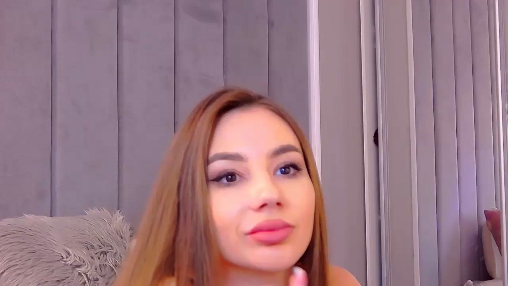 Gallery image thumbnail from SelenaLo's myfreecams stream on, 06/06/2024, 11:01 image 2 of 20