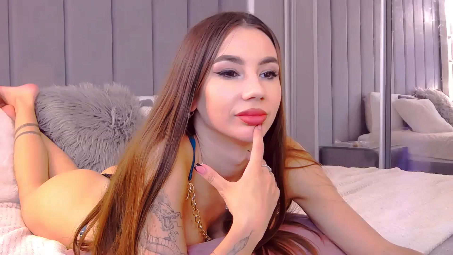 Gallery image thumbnail from SelenaLo's myfreecams stream on, 06/15/2024, 12:47 image 1 of 20
