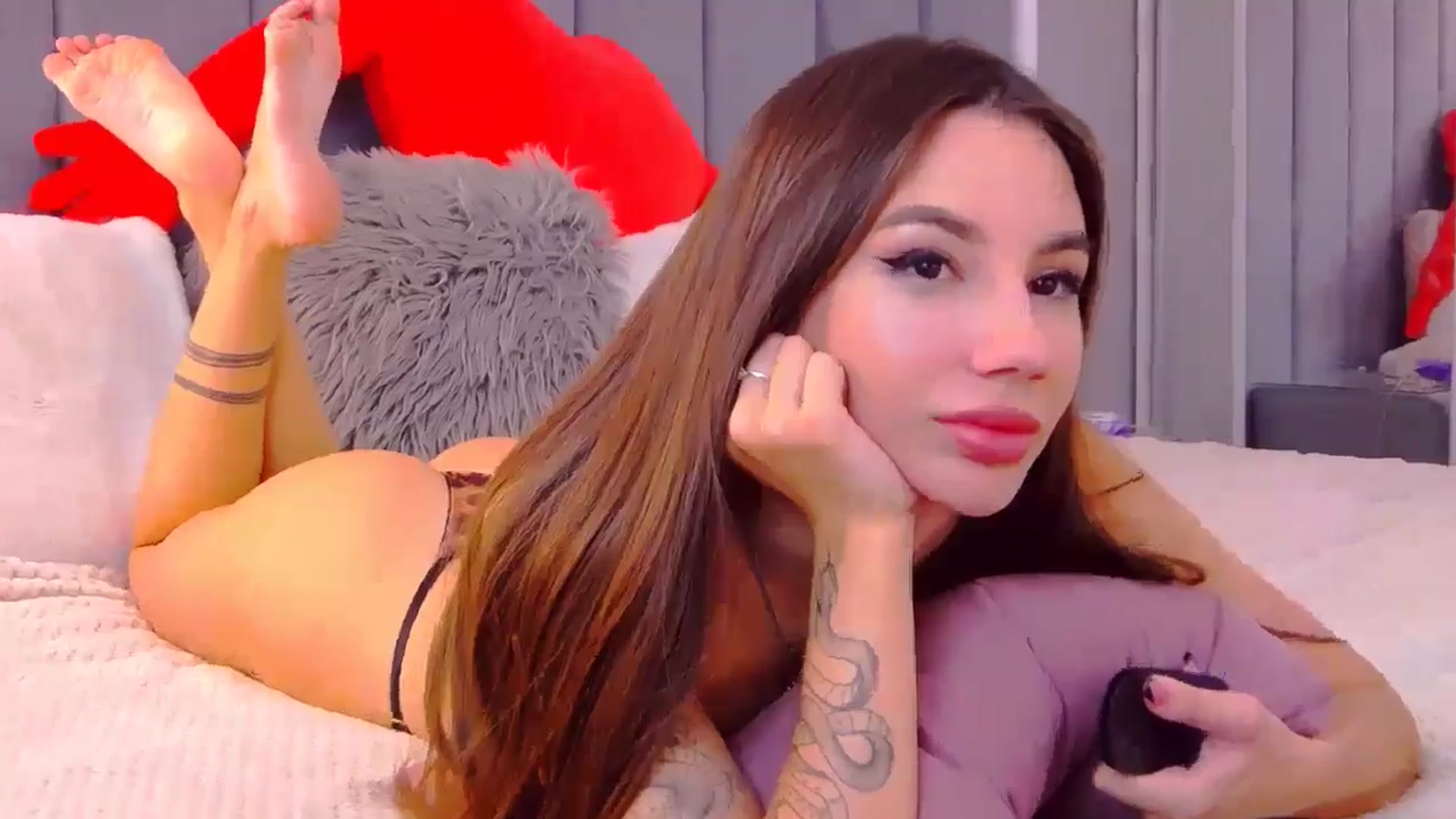 Gallery image thumbnail from SelenaLo's myfreecams stream on, 06/20/2024, 16:19 image 4 of 20