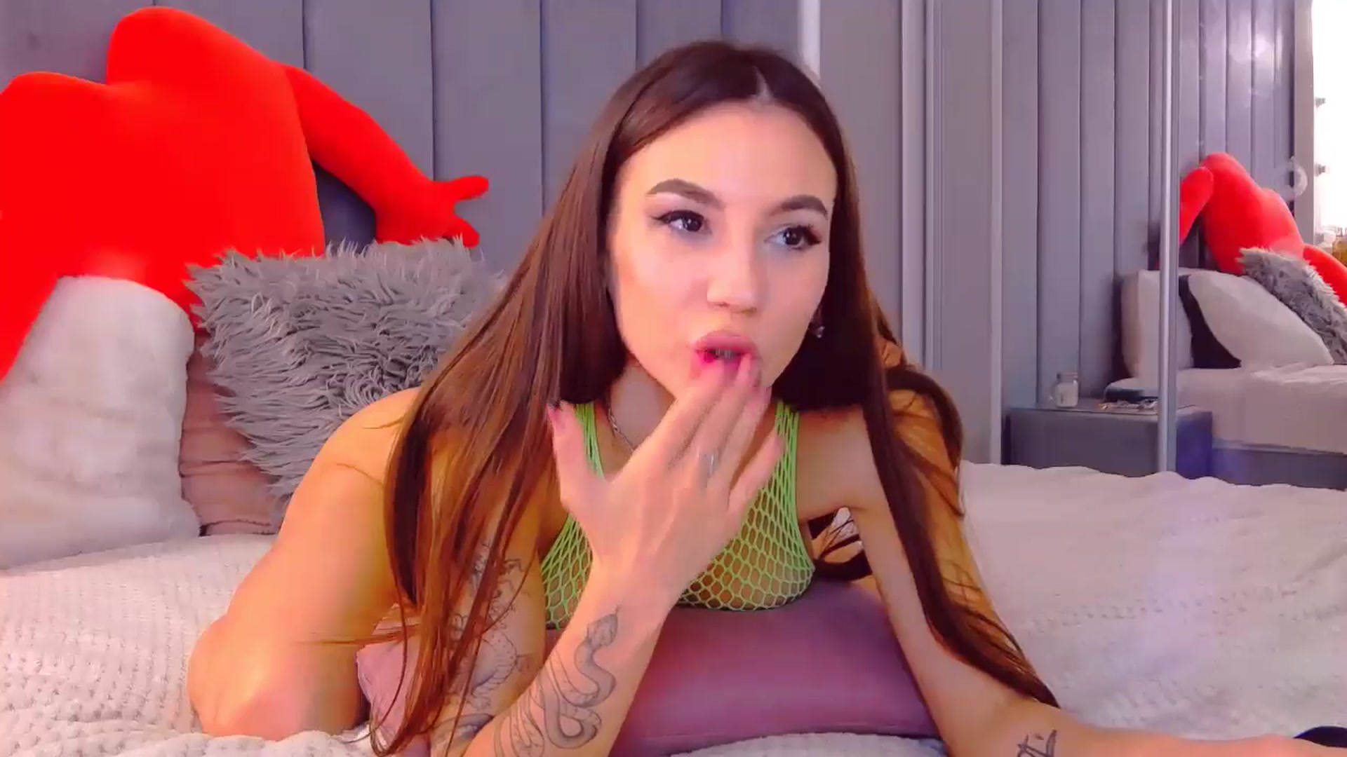 Gallery image thumbnail from SelenaLo's myfreecams stream on, 06/26/2024, 05:18 image 14 of 20