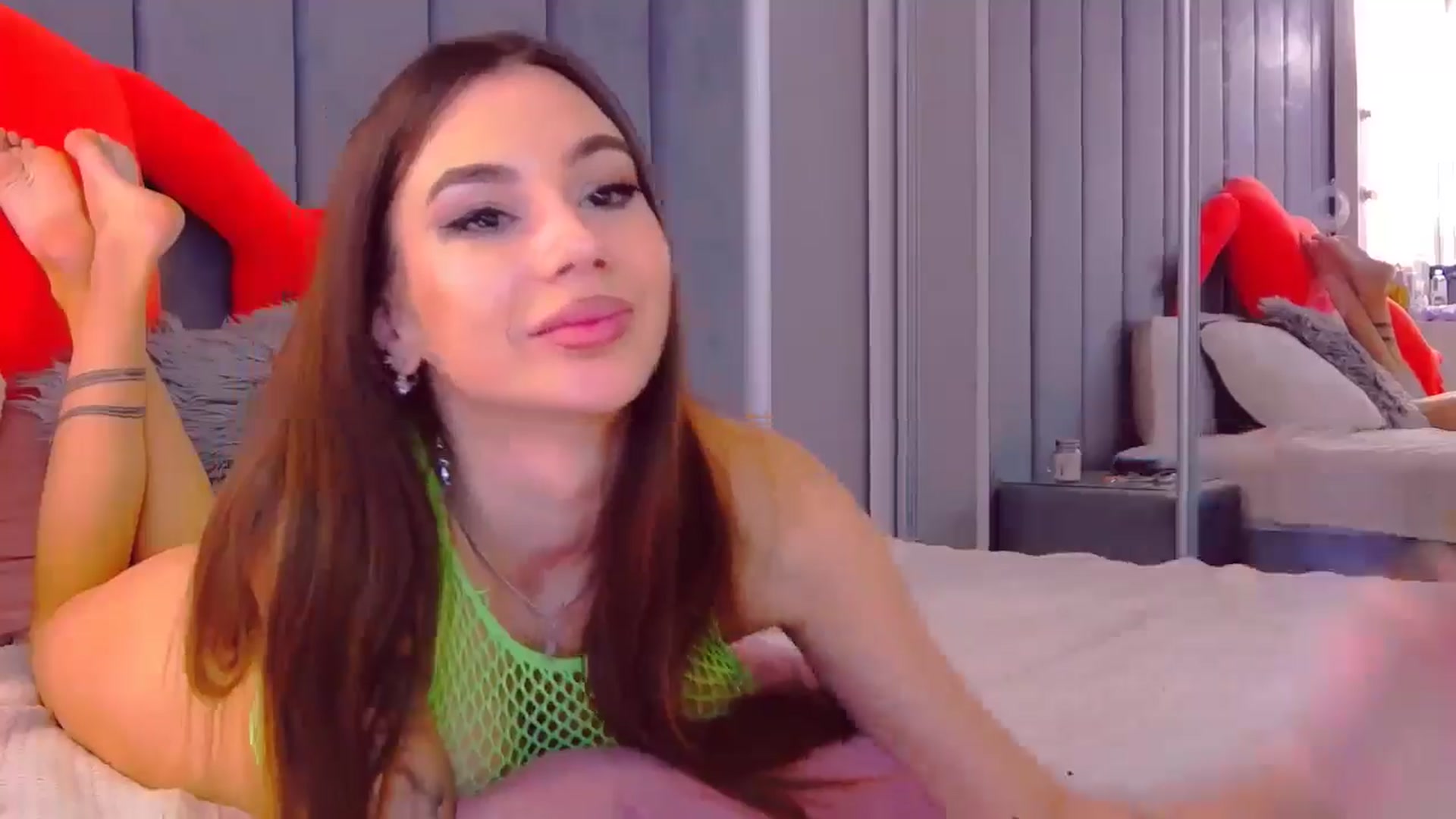 Gallery image thumbnail from SelenaLo's myfreecams stream on, 06/26/2024, 06:34 image 14 of 20