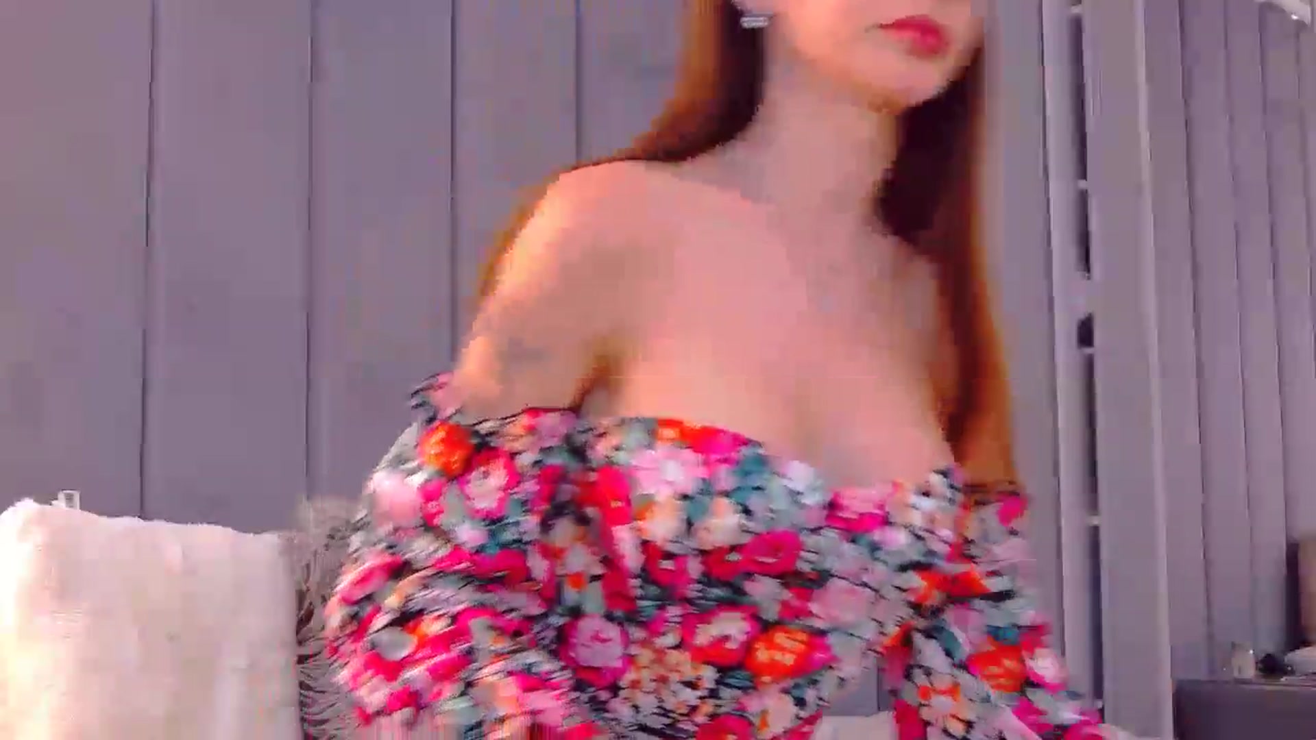 Gallery image thumbnail from SelenaLo's myfreecams stream on, 06/27/2024, 14:21 image 14 of 20