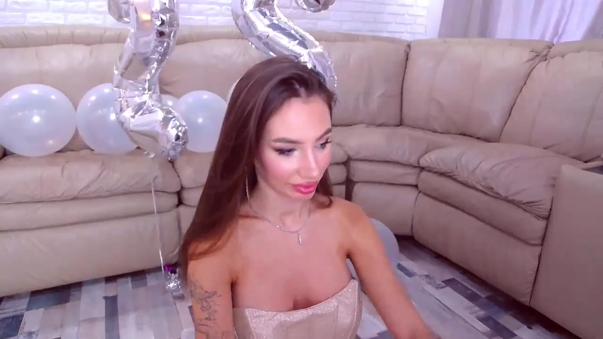 Gallery image thumbnail from SelenaLo's myfreecams stream on, 08/26/2024, 10:08 image 9 of 20