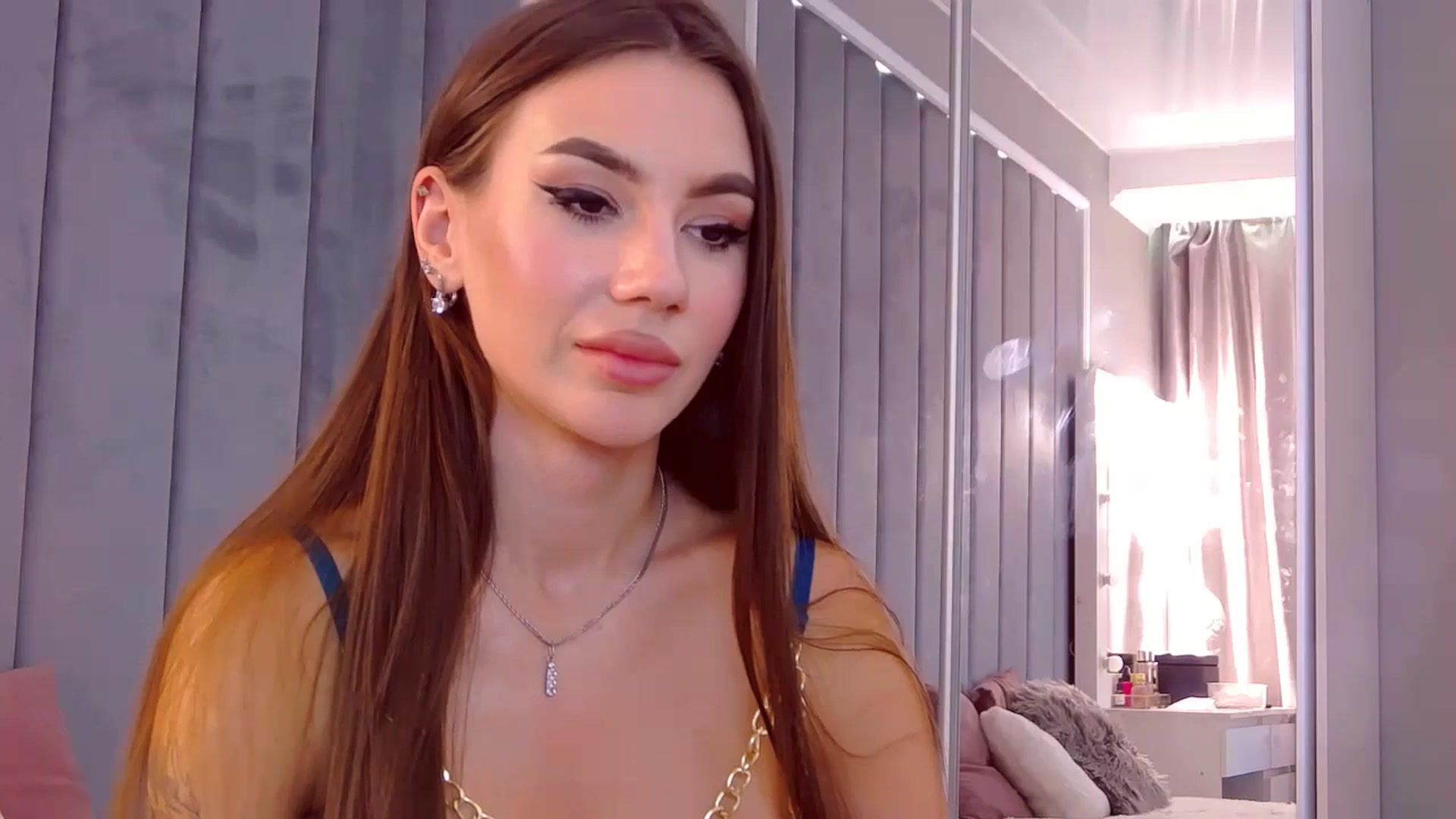 Gallery image thumbnail from SelenaLo's myfreecams stream on, 09/04/2024, 12:50 image 20 of 20