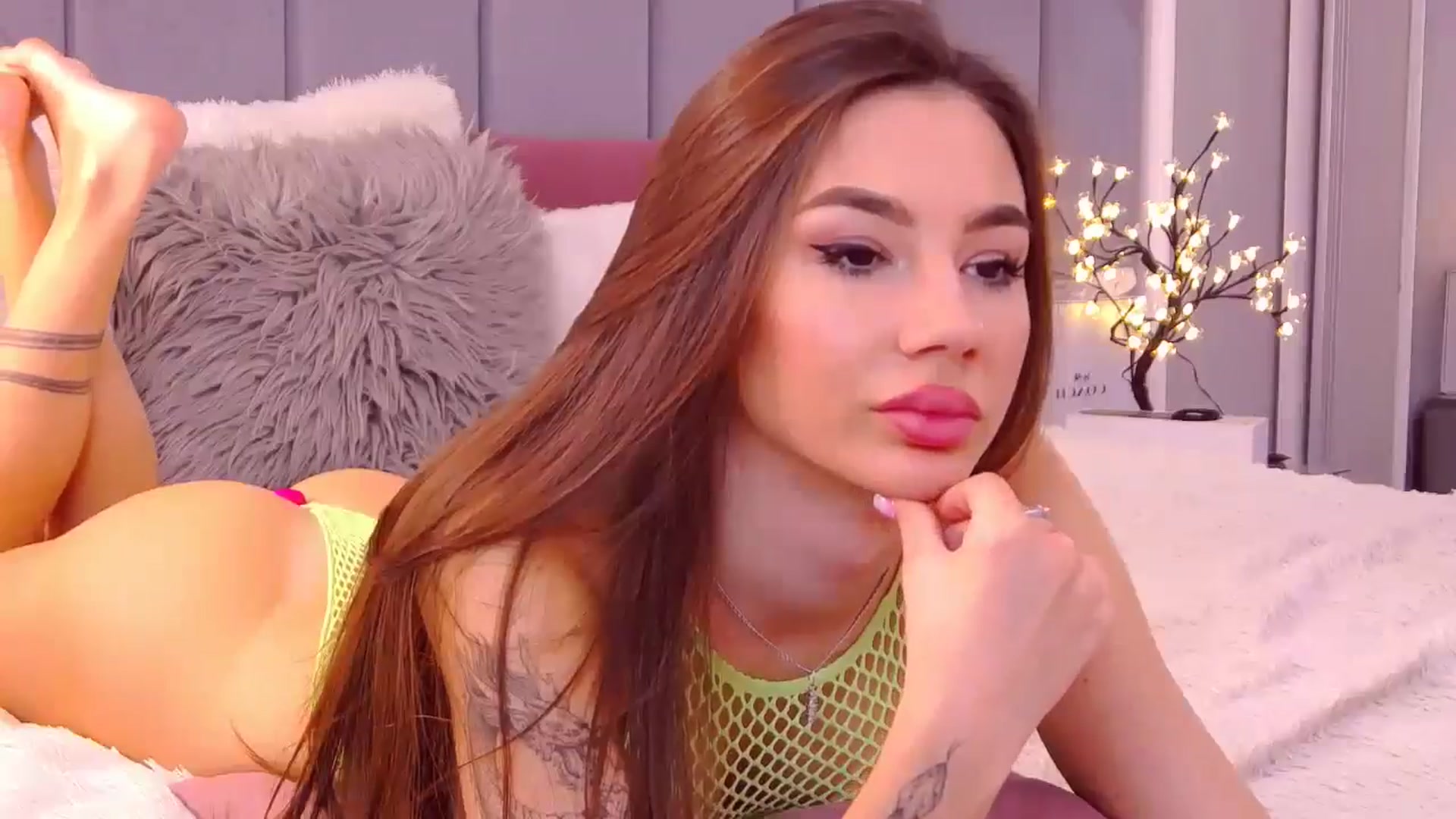 Gallery image thumbnail from SelenaLo's myfreecams stream on, 11/21/2024, 08:03 image 20 of 20