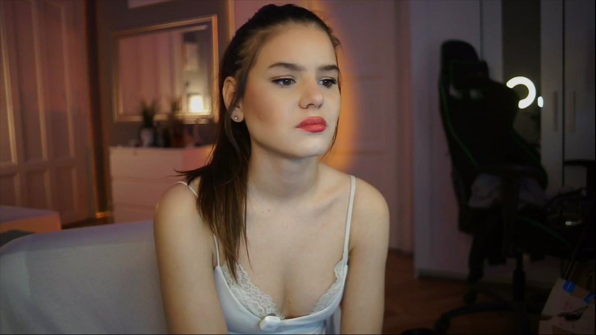 Gallery image thumbnail from Selena_'s myfreecams stream on, 03/01/2026, 10:39 image 18 of 20