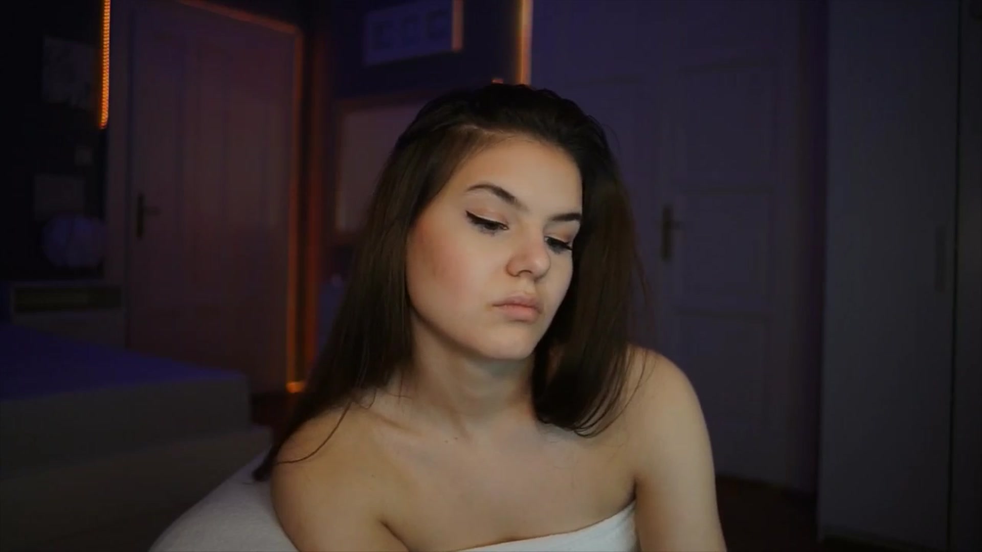Gallery image thumbnail from Selena_'s myfreecams stream on, 03/07/2026, 22:21 image 18 of 20