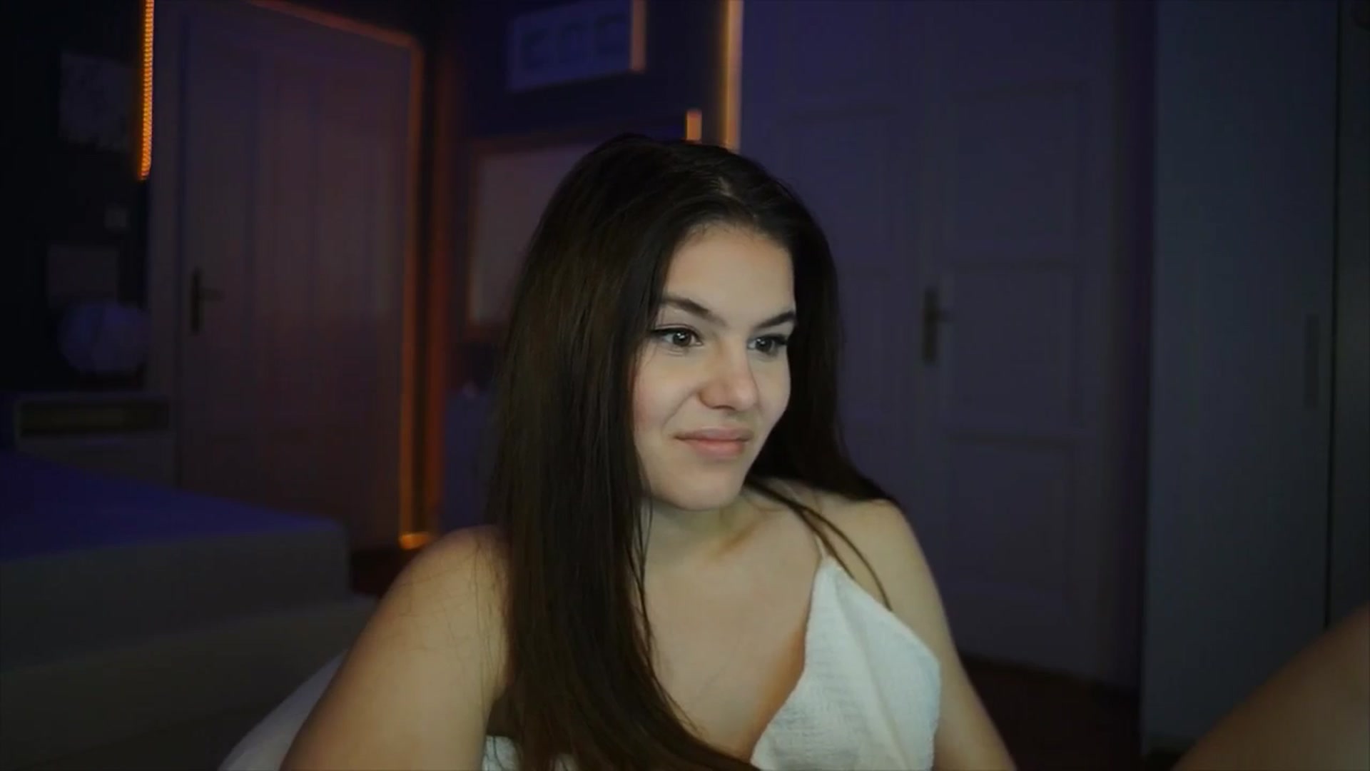 Gallery image thumbnail from Selena_'s myfreecams stream on, 03/07/2026, 22:21 image 4 of 20