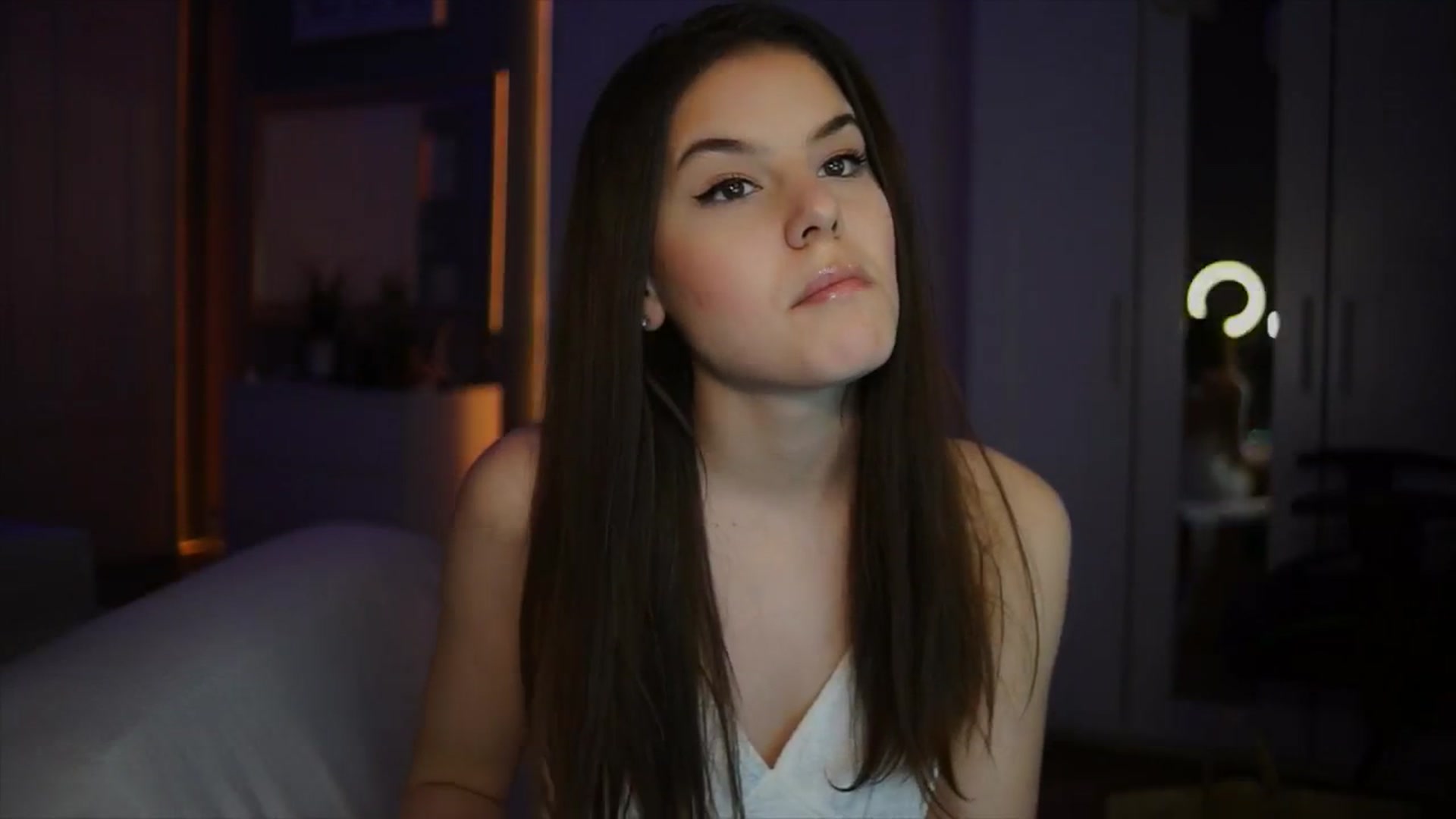 Gallery image thumbnail from Selena_'s myfreecams stream on, 03/08/2026, 24:12 image 5 of 20