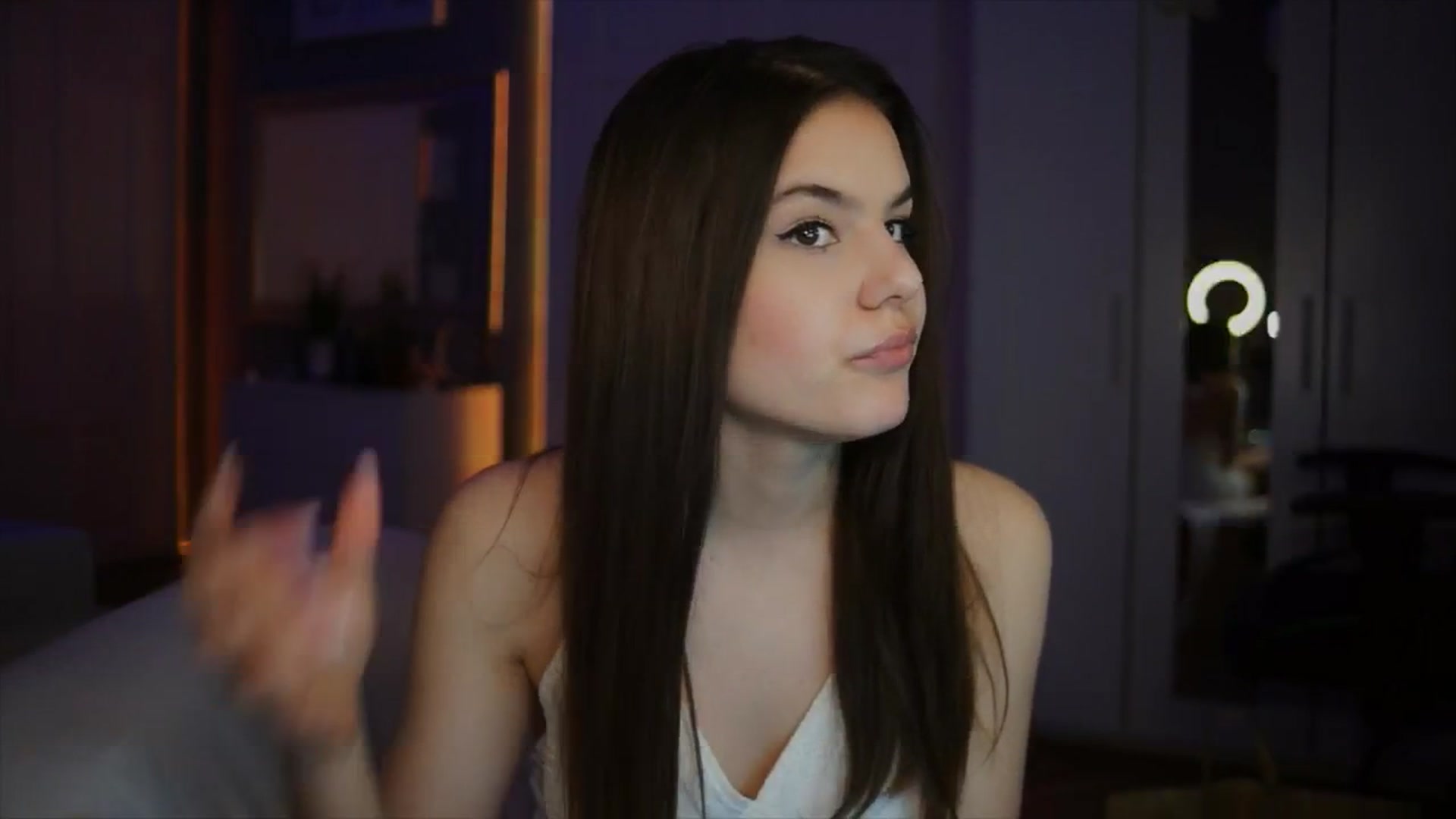 Gallery image thumbnail from Selena_'s myfreecams stream on, 03/08/2026, 24:12 image 8 of 20