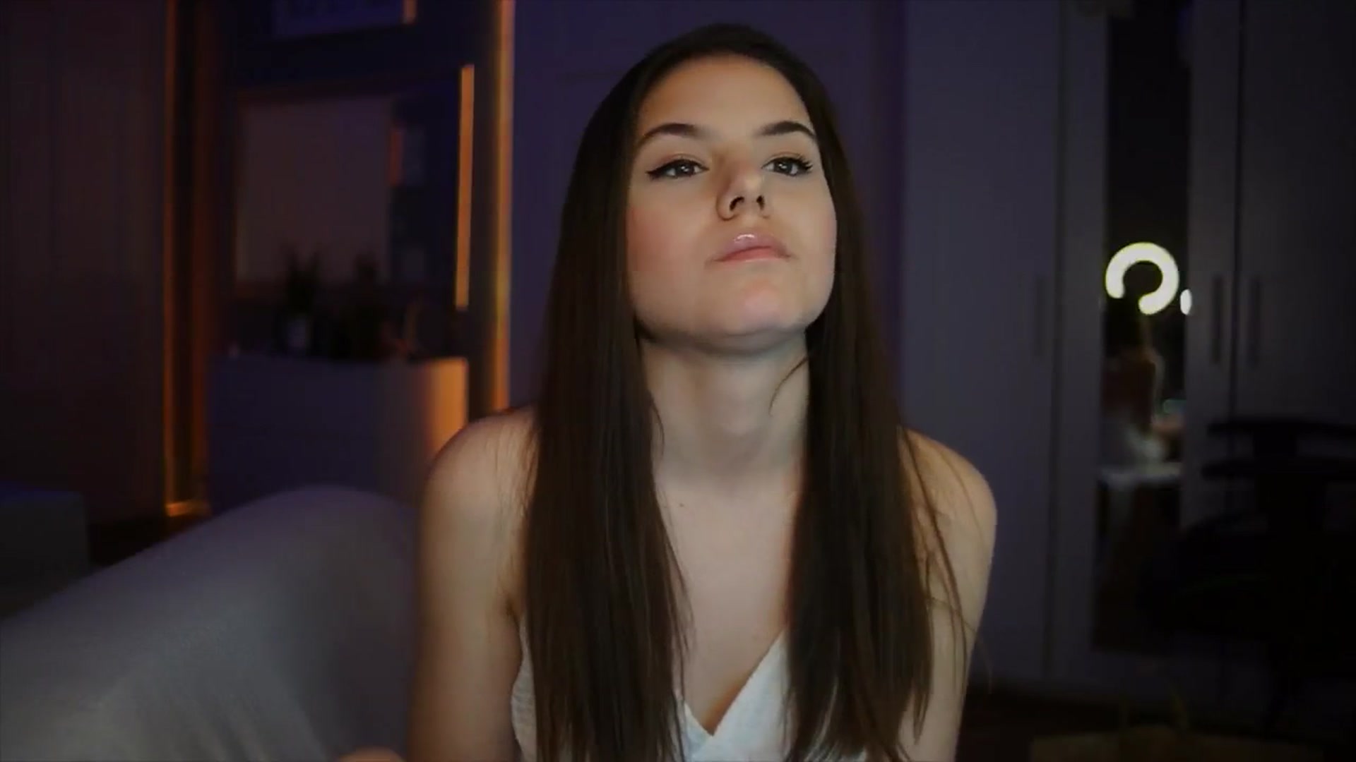 Gallery image thumbnail from Selena_'s myfreecams stream on, 03/08/2026, 24:12 image 6 of 20