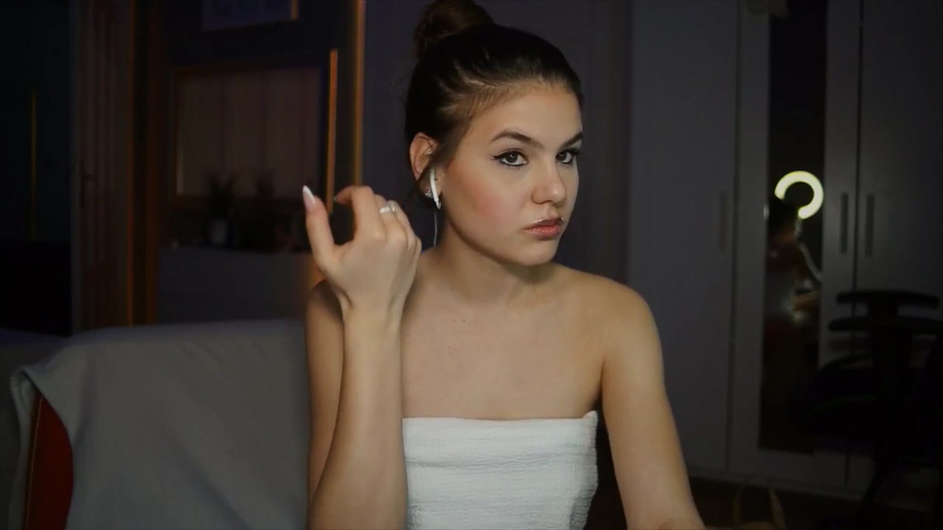 Gallery image thumbnail from Selena_'s myfreecams stream on, 03/08/2026, 02:37 image 5 of 20