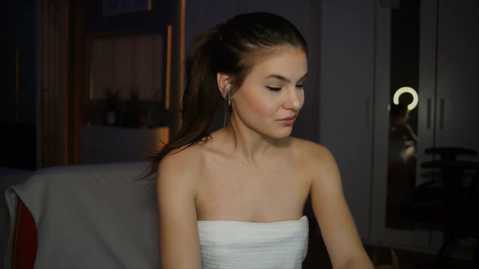 Gallery image thumbnail from Selena_'s myfreecams stream on, 03/08/2026, 02:37 image 7 of 20