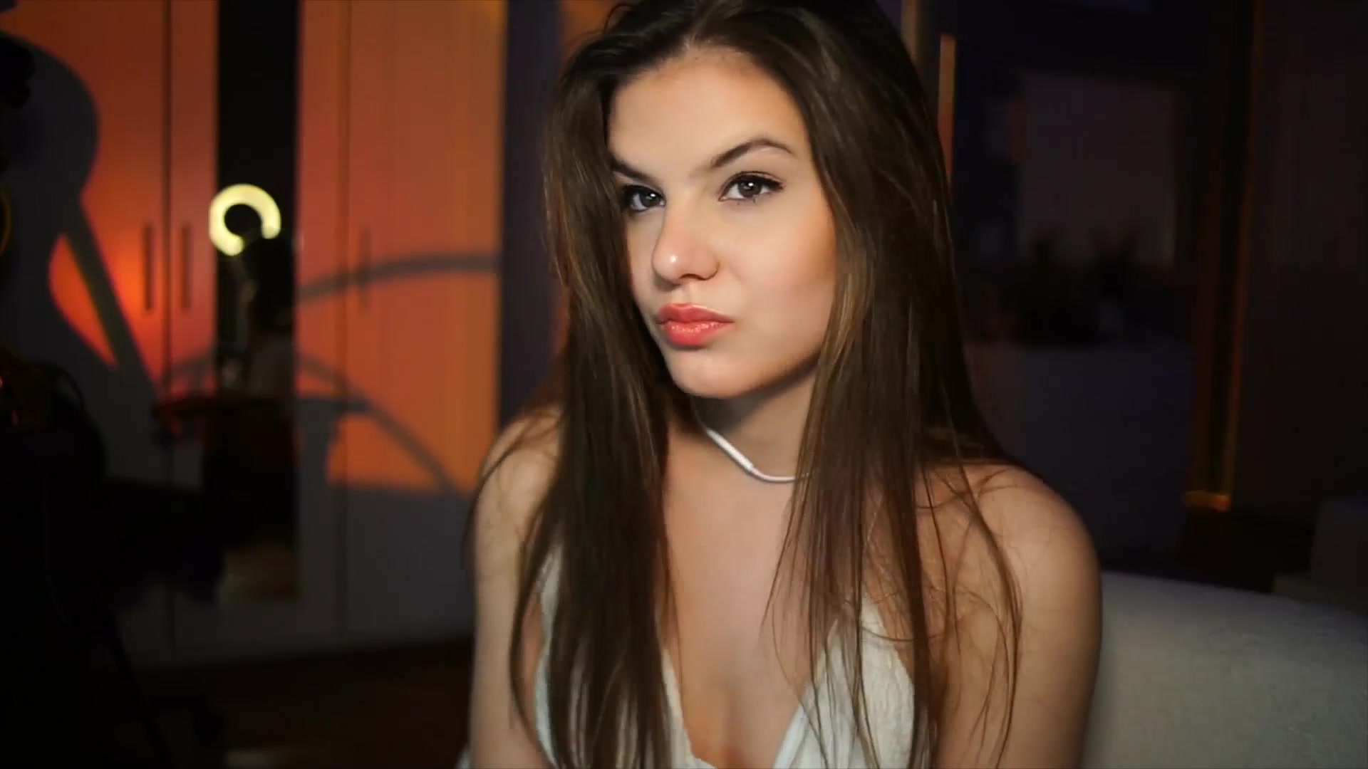 Gallery image thumbnail from Selena_'s myfreecams stream on, 03/19/2026, 20:03 image 16 of 20