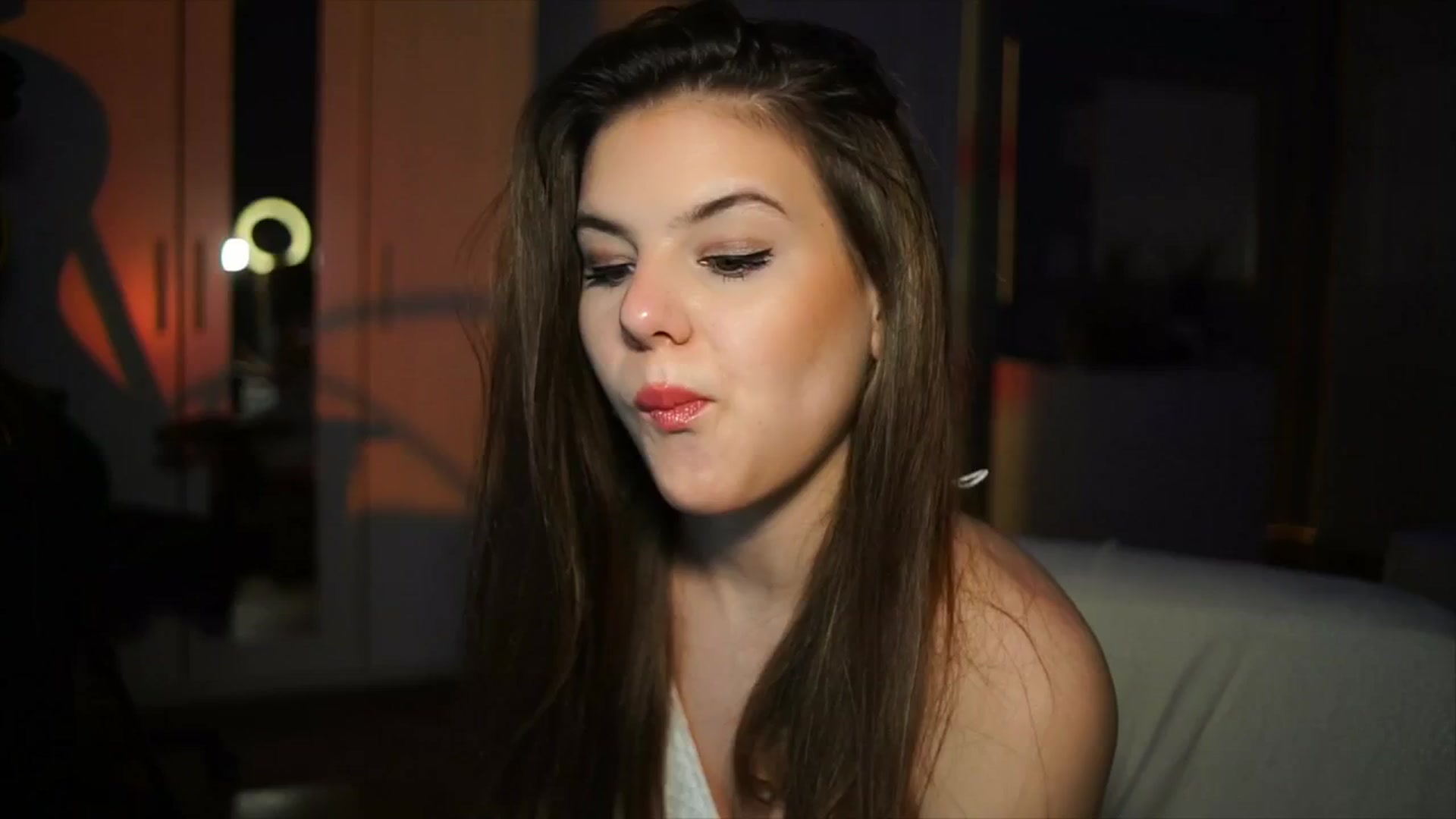 Gallery image thumbnail from Selena_'s myfreecams stream on, 03/19/2026, 21:09 image 9 of 20