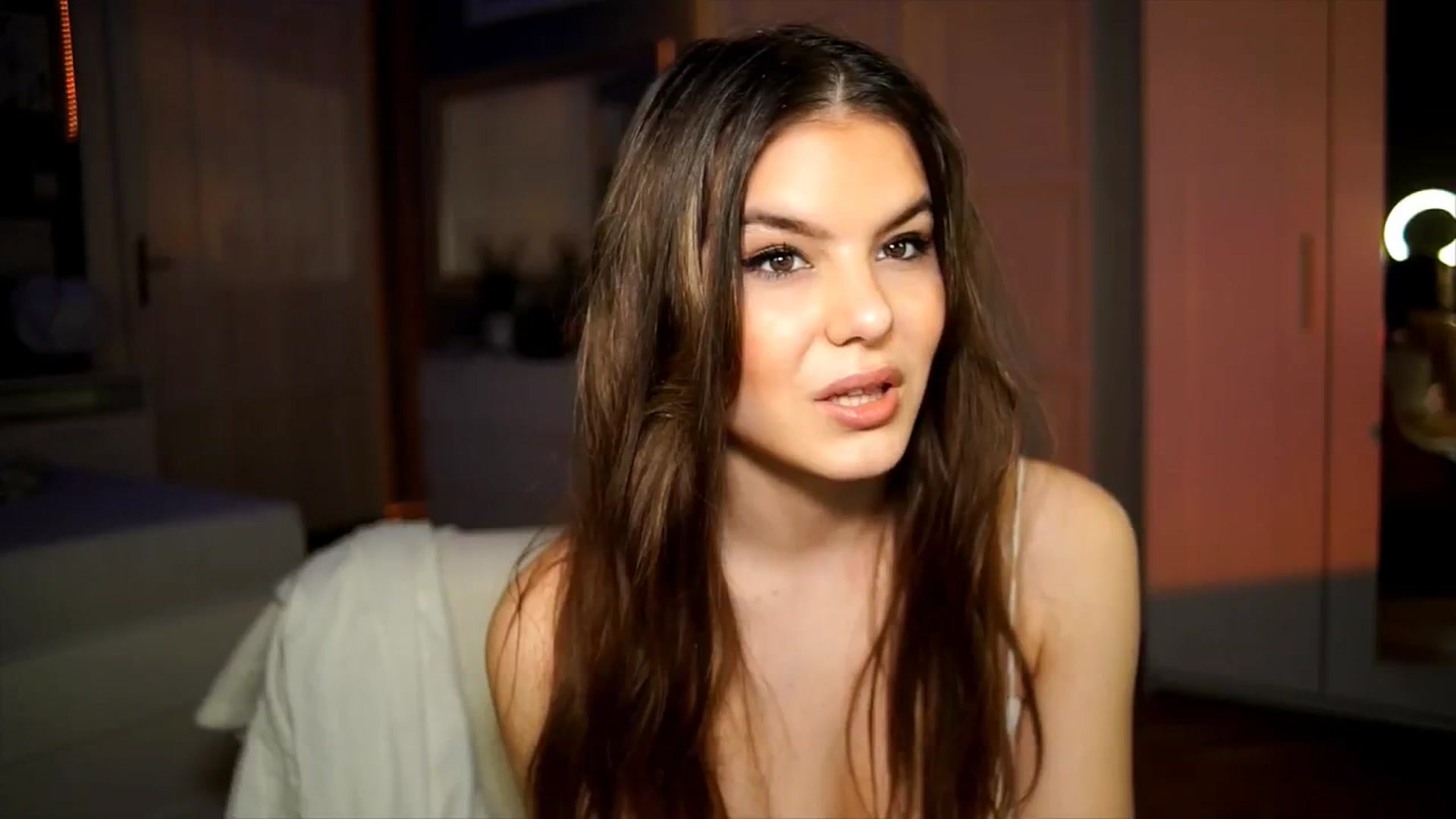Gallery image thumbnail from Selena_'s myfreecams stream on, 04/05/2026, 18:57 image 15 of 20