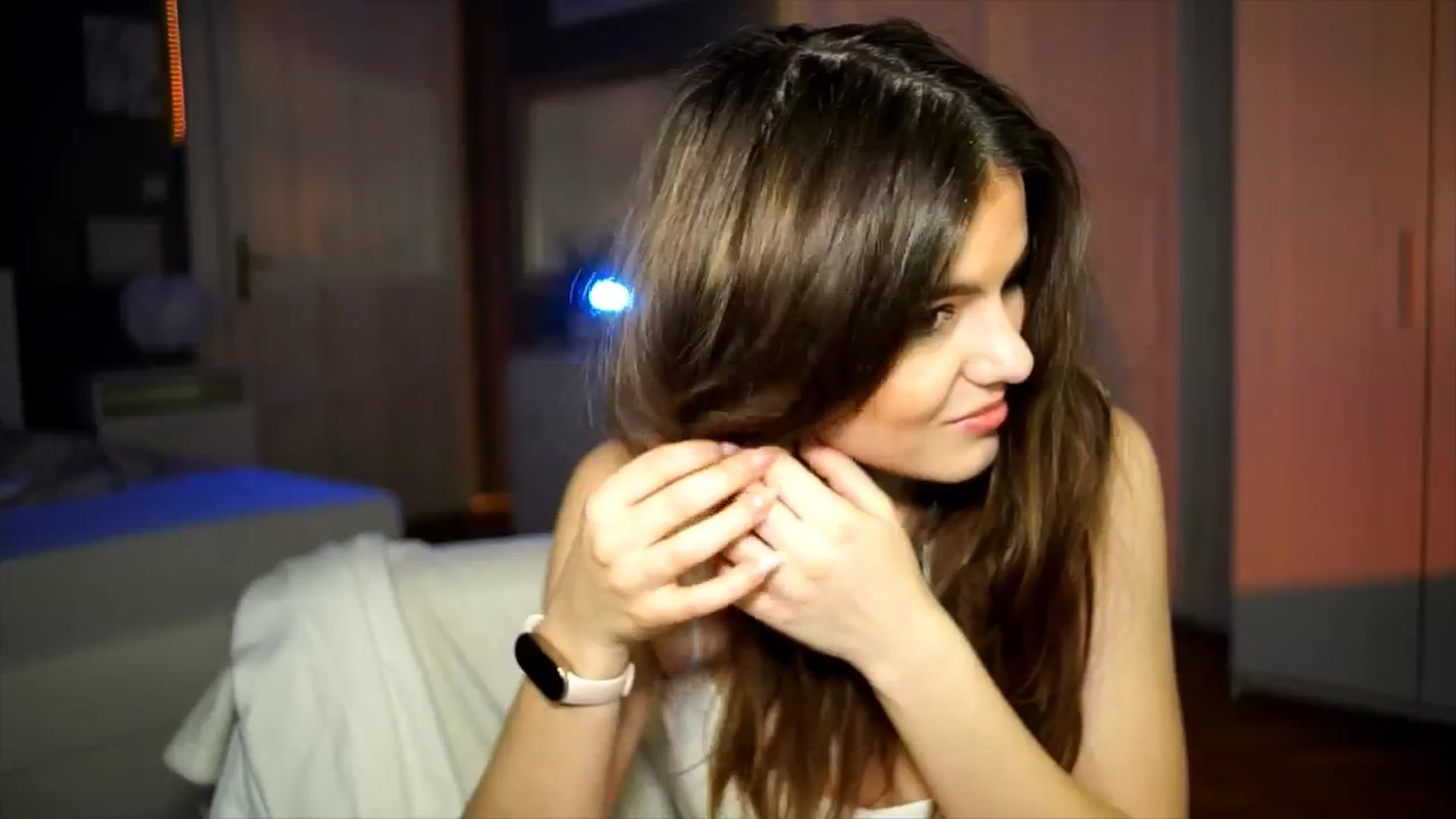 Gallery image thumbnail from Selena_'s myfreecams stream on, 04/05/2026, 18:57 image 19 of 20