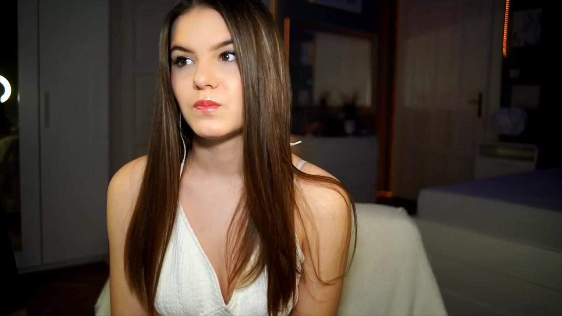 Gallery image thumbnail from Selena_'s myfreecams stream on, 04/08/2026, 16:57 image 8 of 20