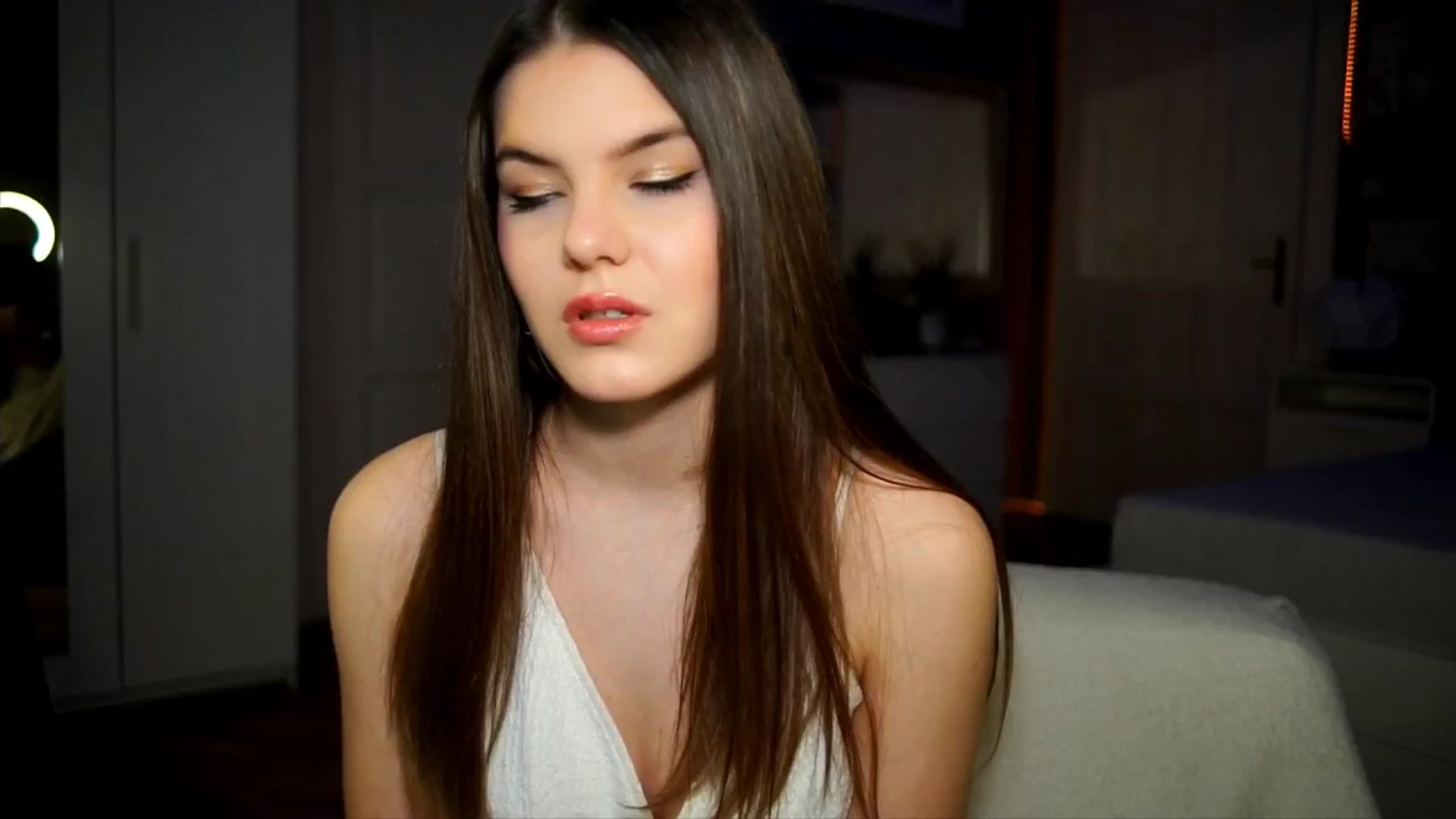 Gallery image thumbnail from Selena_'s myfreecams stream on, 04/08/2026, 16:57 image 18 of 20